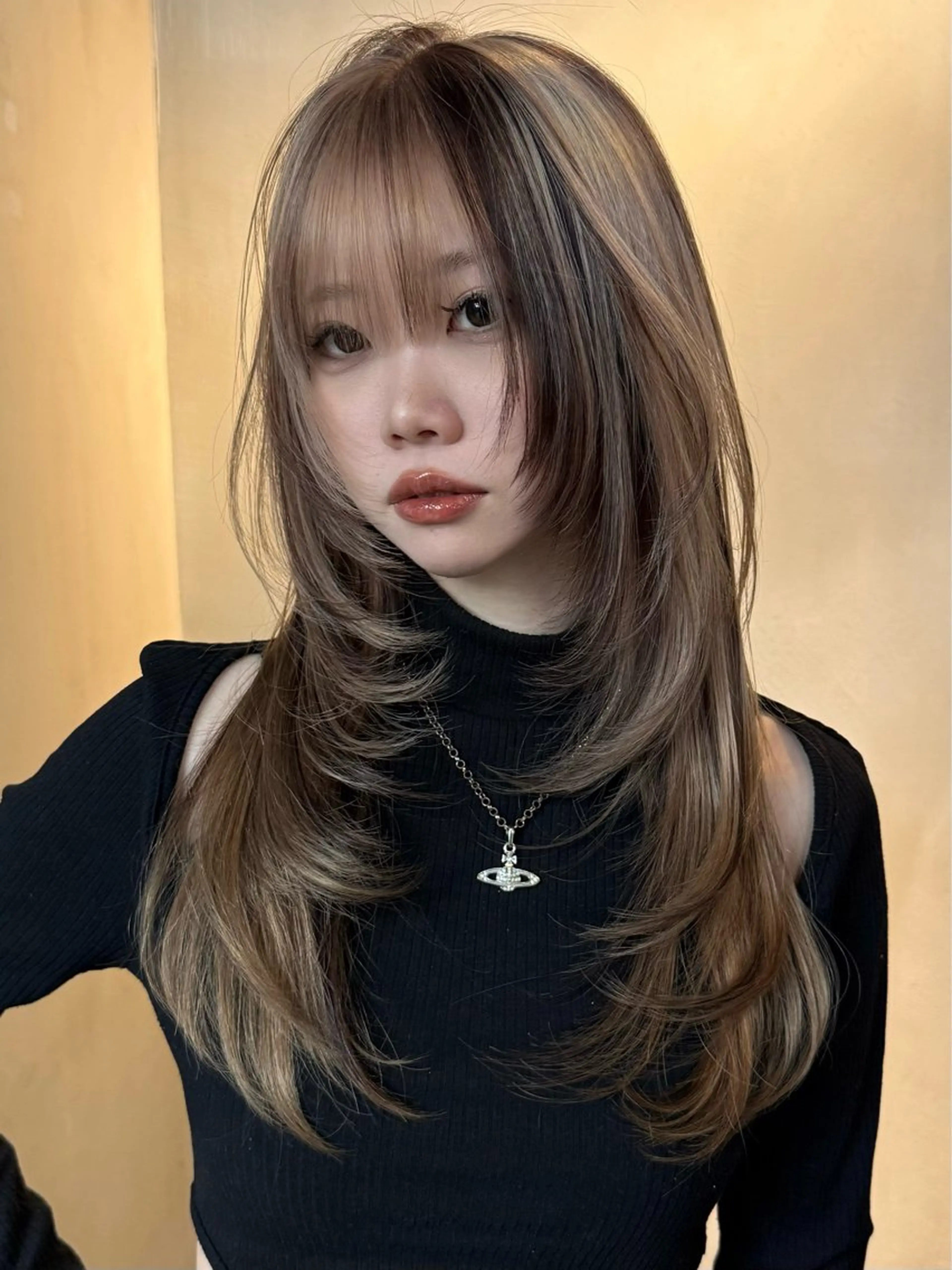 ロング カラー アッシュ アッシュブラック ベージュカラー 黒髪 ブロンド カット ヘアカラー ウルフ/レイヤー ⚡️ITSUKU⚡️のヘアスタイル