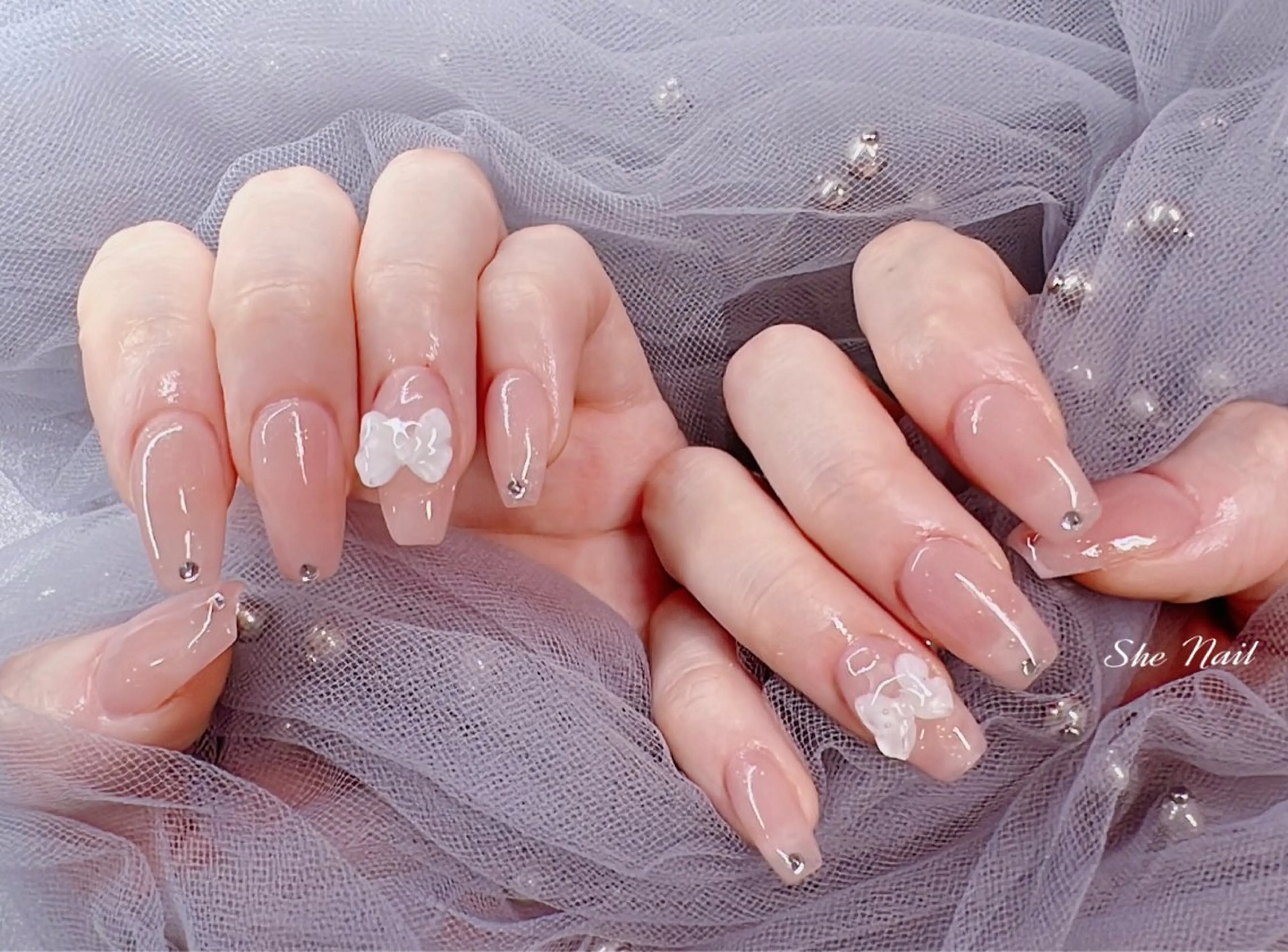 ネイル チークネイル フレンチネイル ハート 持ち込み ワンカラーネイル ハンドネイル She   Nail所属・ISA_ BELLAのネイルデザイン