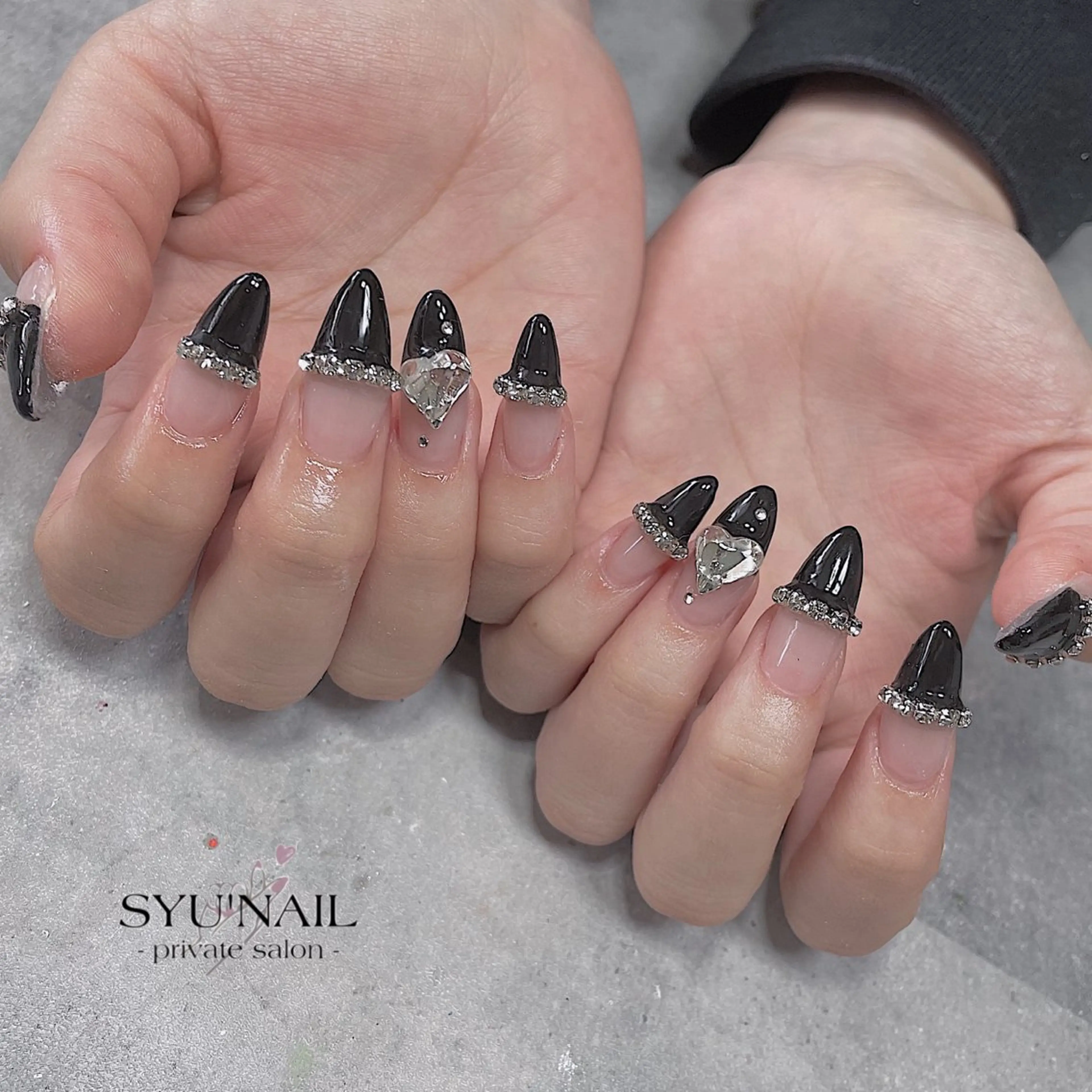 セミロング ハンドネイル Syudo Yukiのネイルデザイン