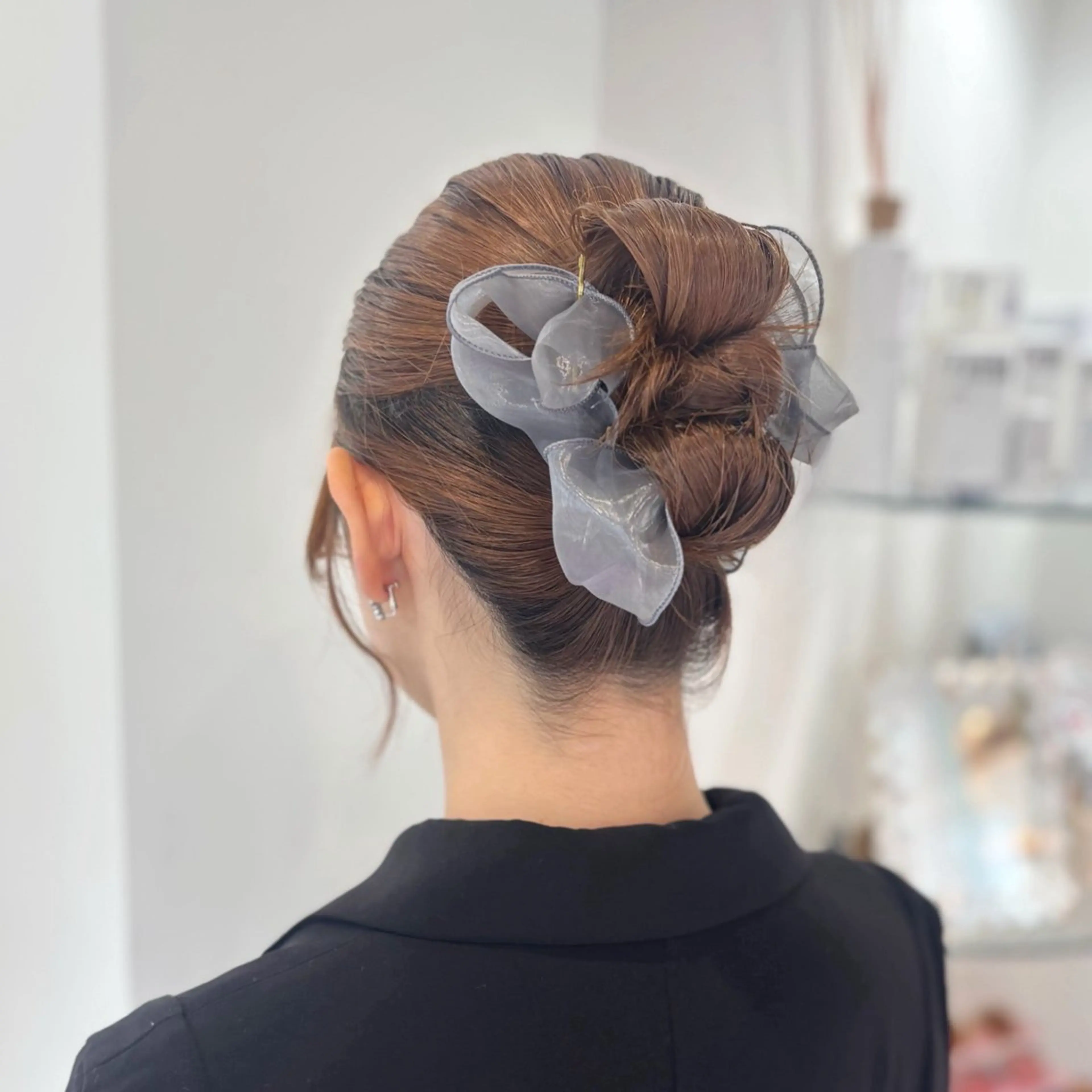 ミディアム ヘアアレンジ レイヤーカット ヘアセット Ayu🍯/名駅/ブ リーチカラー/ヘアメのヘアスタイル