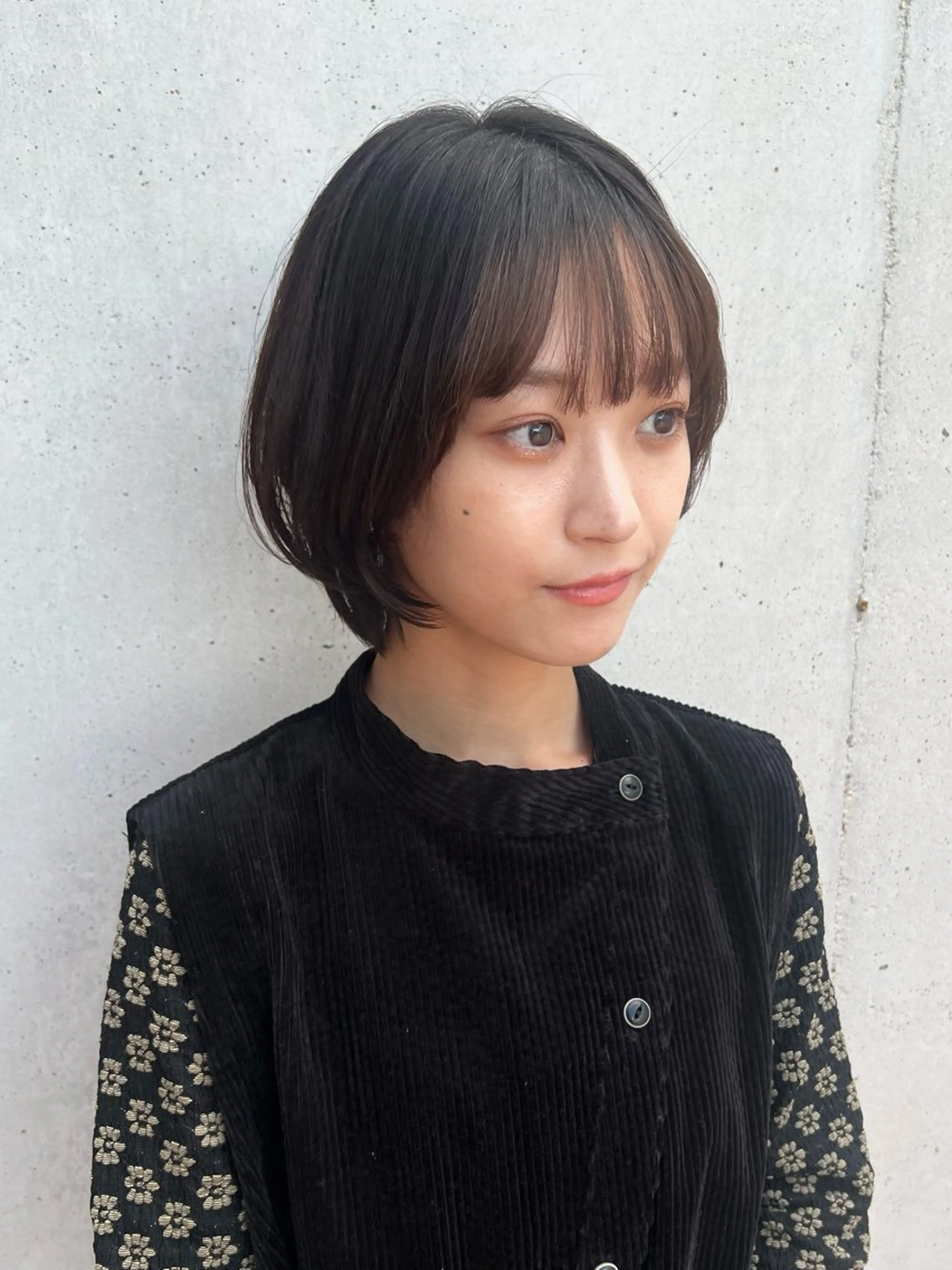 ショート カラー ボブ 伸ばしかけ ショートヘア カット ヘアカラー 高木 麻知子のヘアスタイル