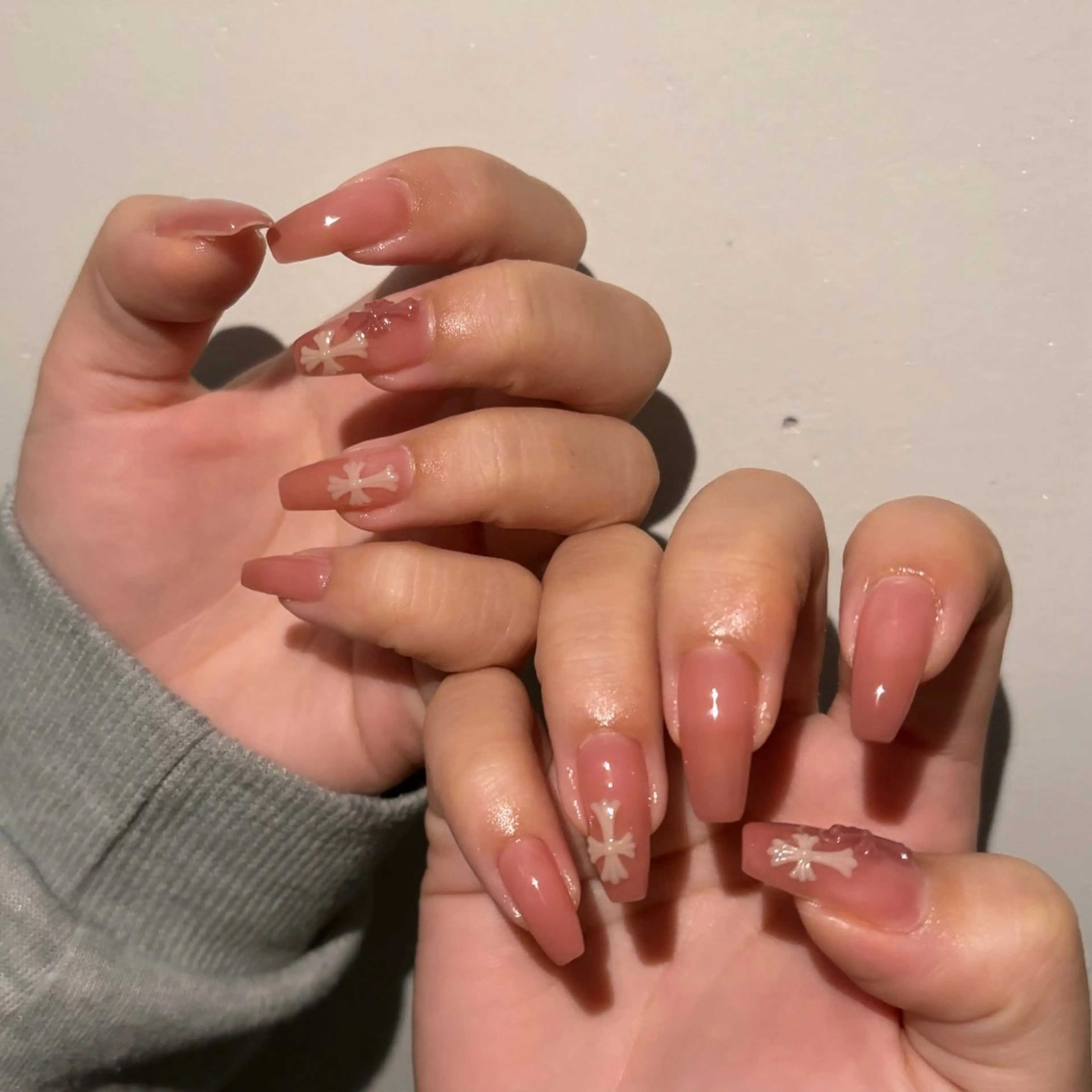 ネイル ハンドネイル フットネイル nail salon minuitのマツエク・マツパデザイン