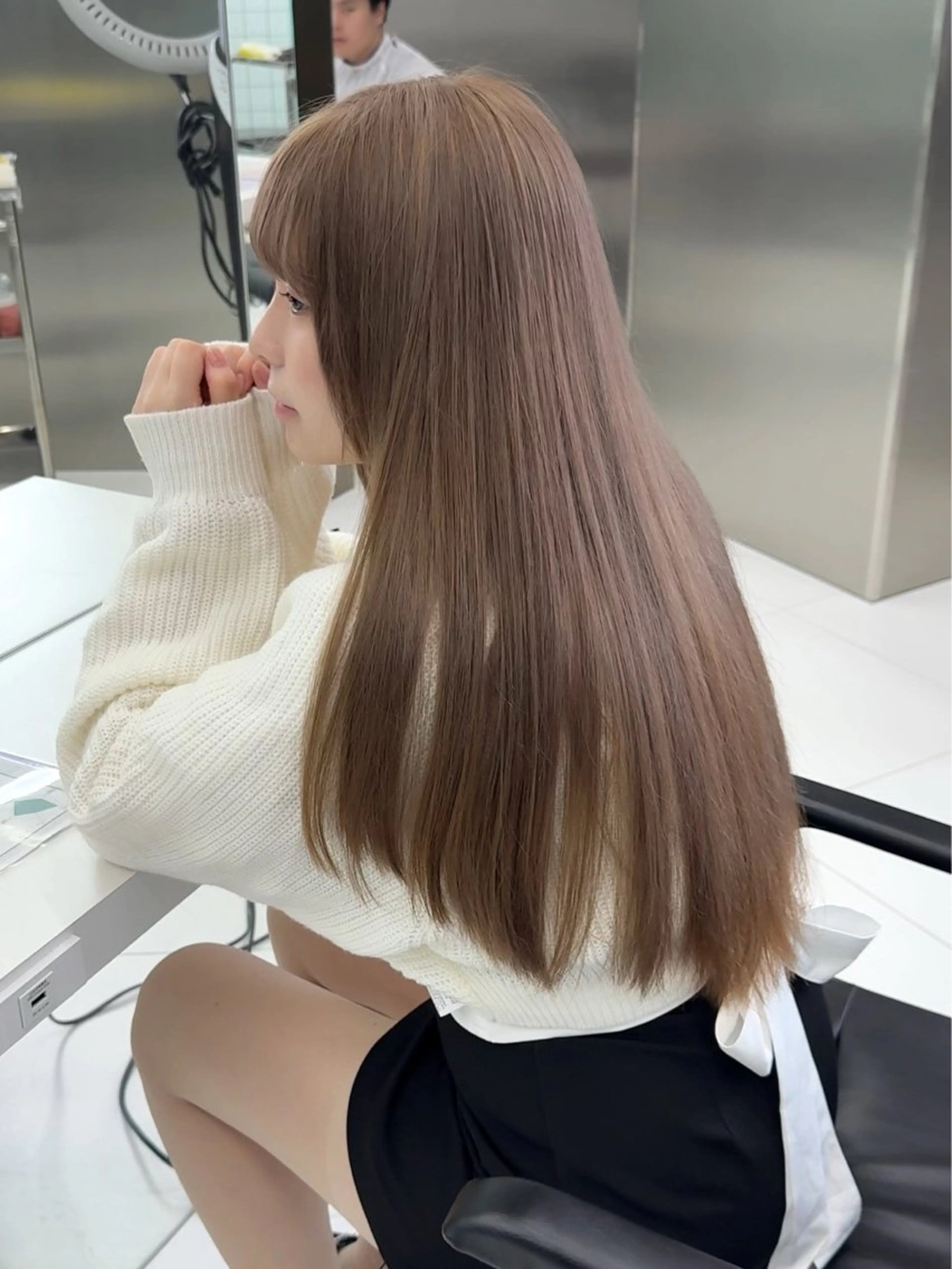 🫶🏻当日予約ok🫶🏻ブリーチリタッチ(リタッチ幅が2​〜​4センチ以内の方)＋カラー＋3Stepトリートメント😊の写真
