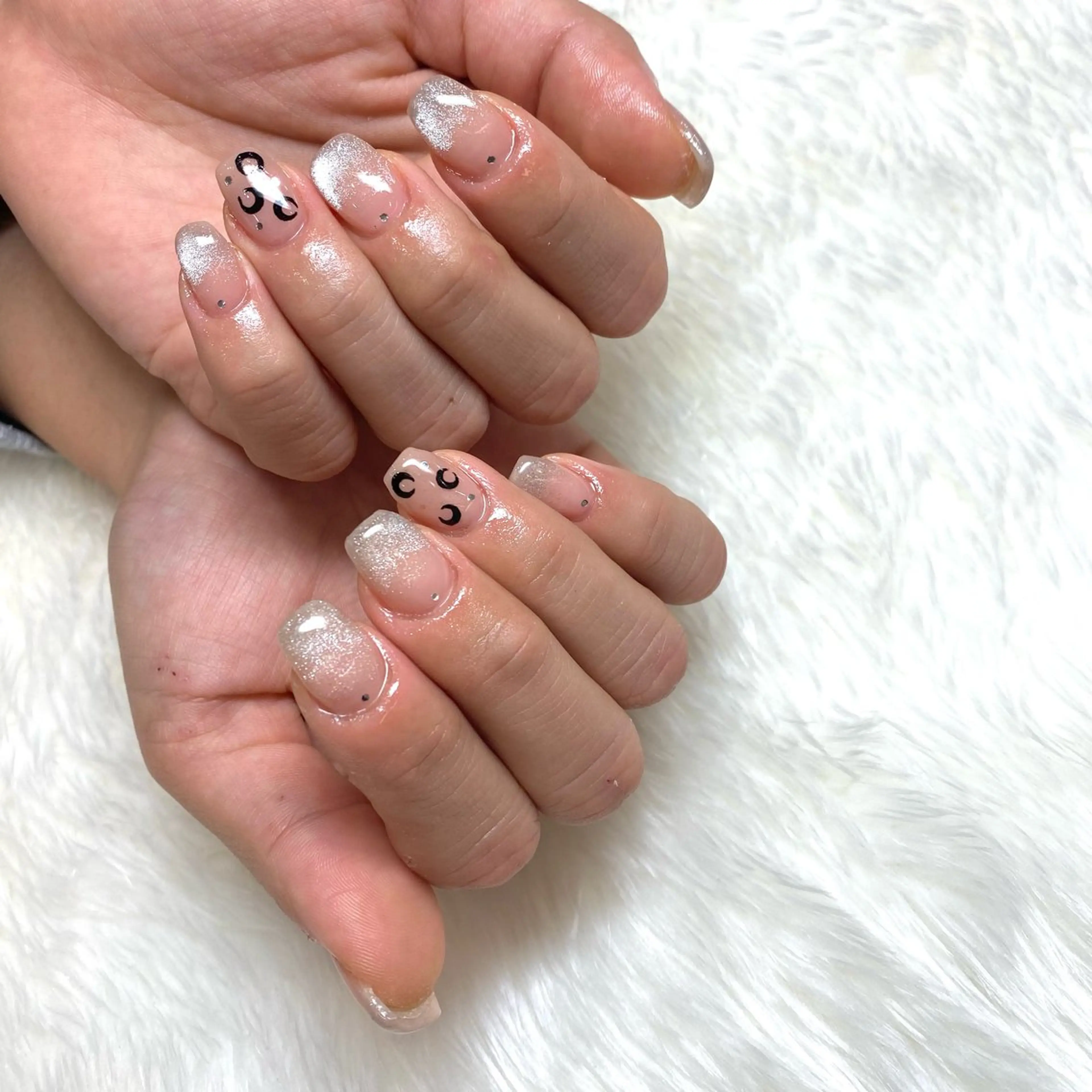 ネイル ジェルネイル グラデーション キラキラネイル マグネットネイル 持ち込み Nailsalon Merci所属・Merci momoのネイルデザイン