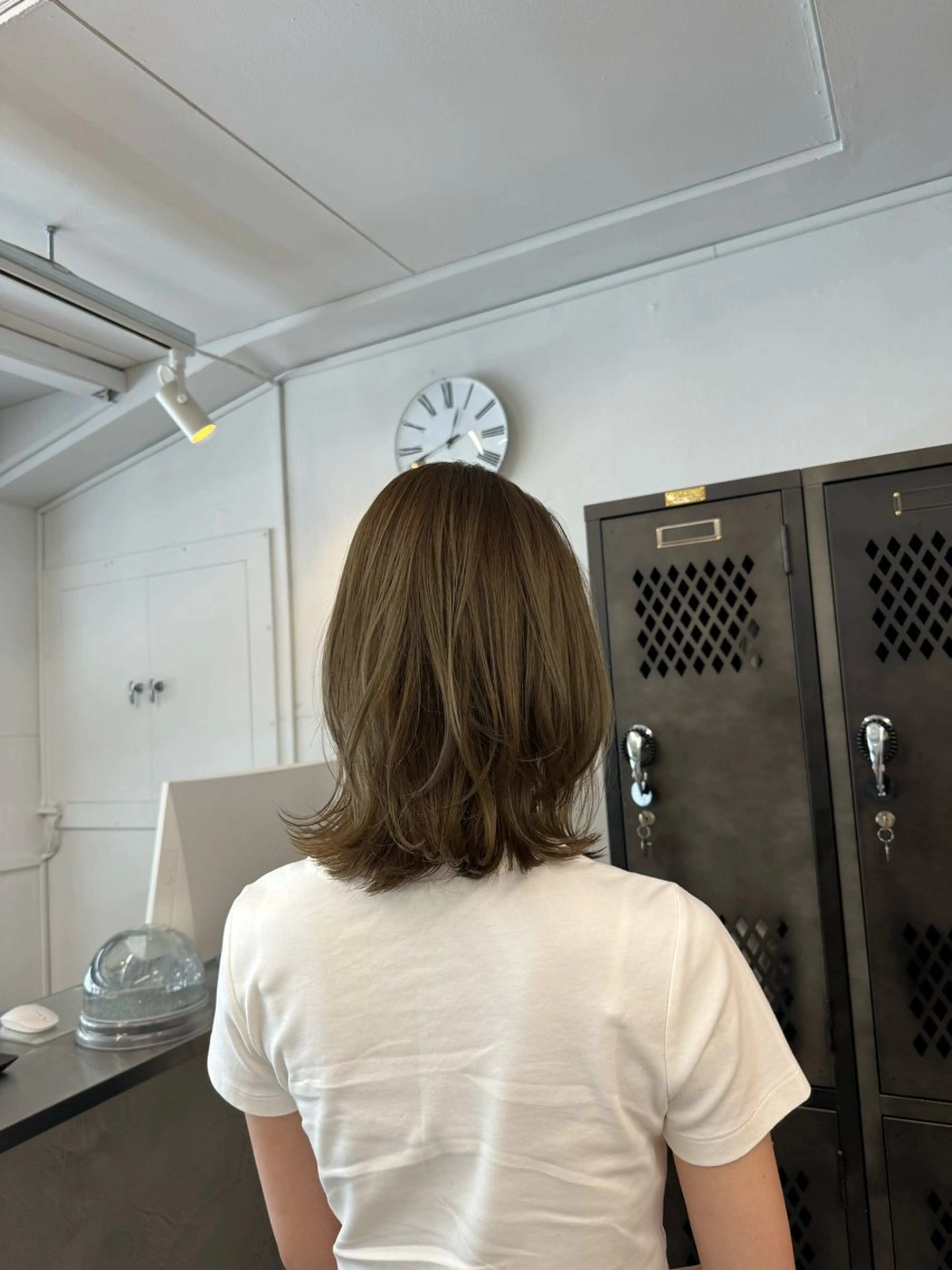 ミディアム カット ヘアカラー トリートメント INORI|艶カラ ー|フェイスレイヤーのヘアスタイル