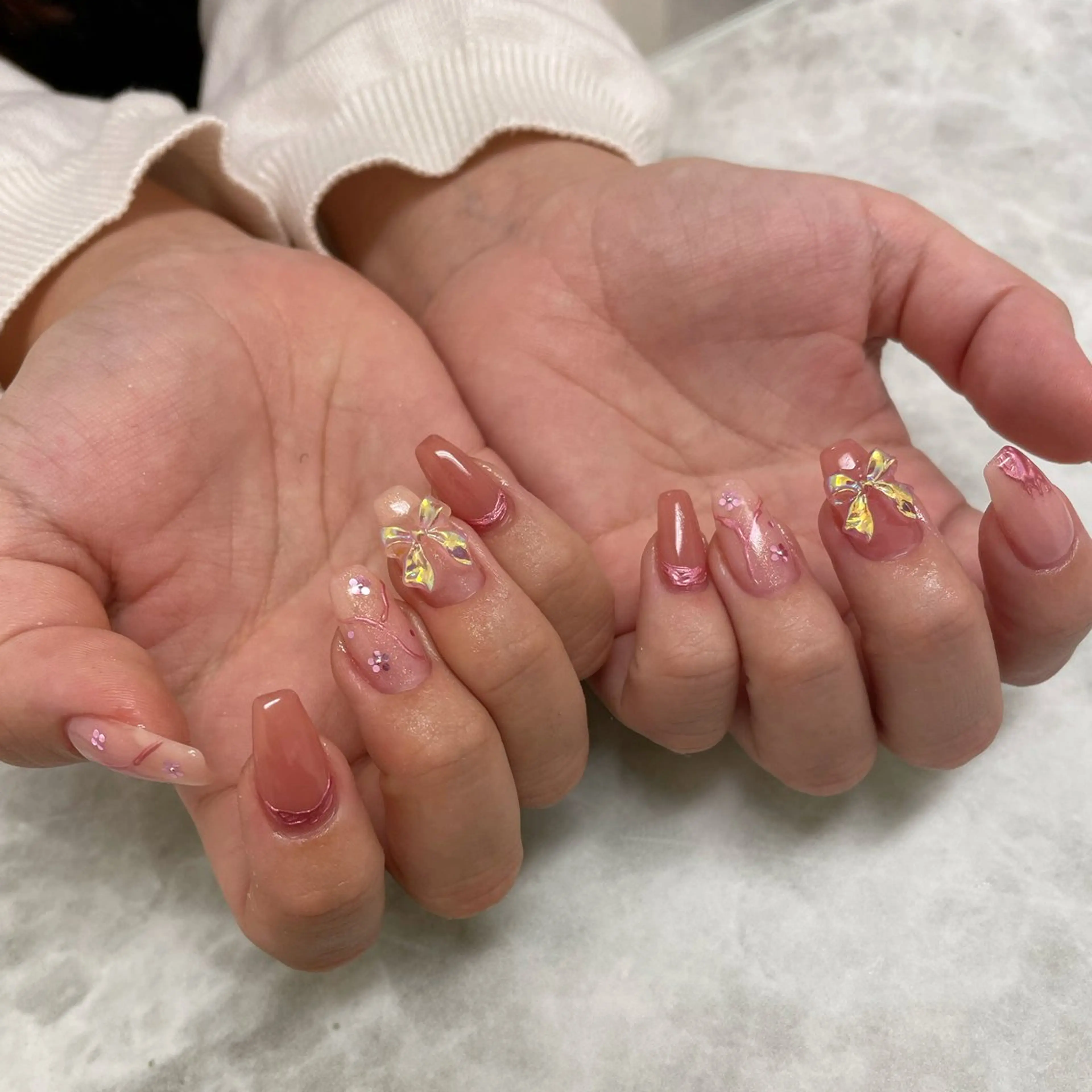 ネイル リボン ハンドネイル Bianca SAITO🌺のネイルデザイン
