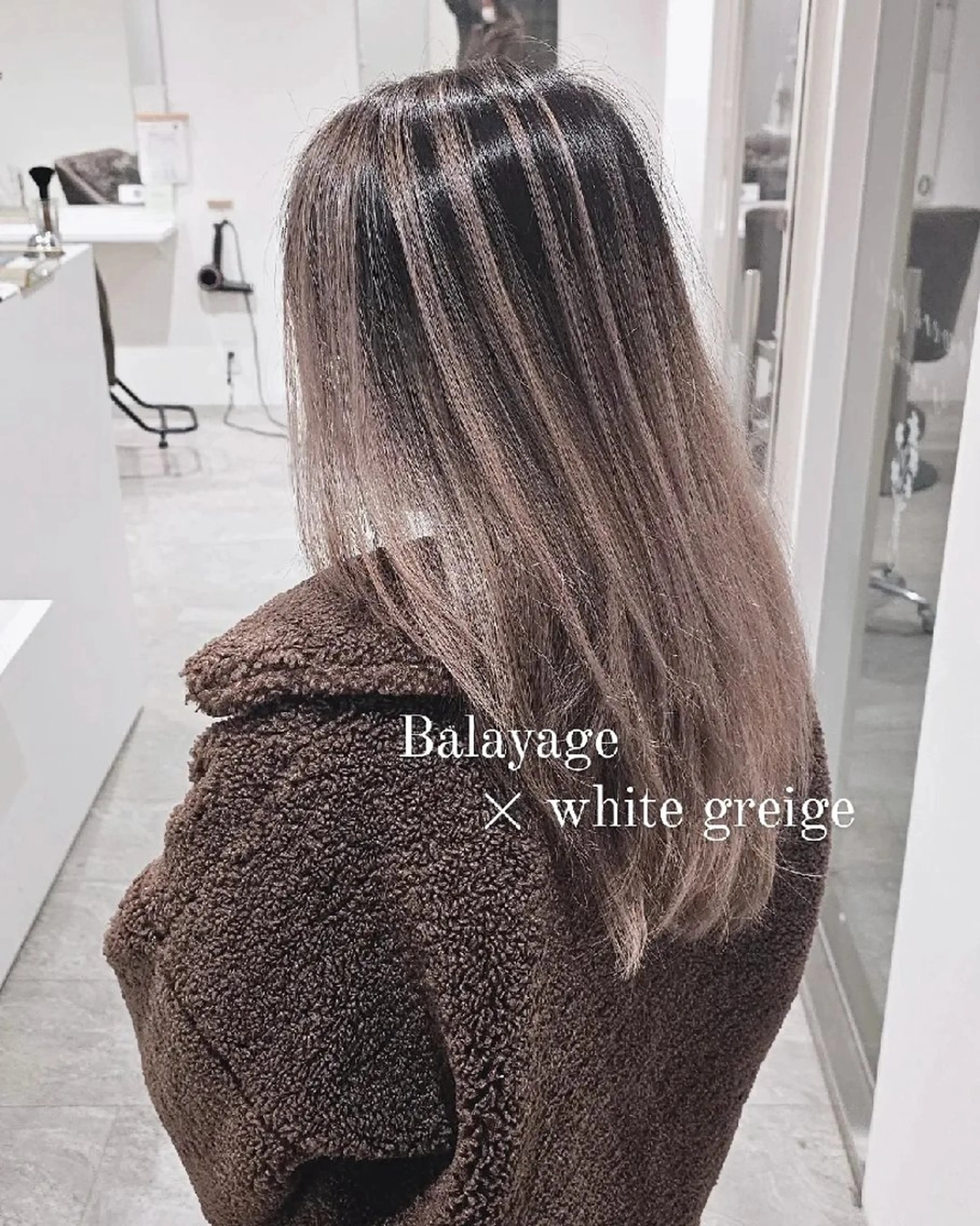 セミロング カラー カット ヘアカラー E Komo hair所属・わぉ❕E Komo hair 永井一輝のヘアスタイル
