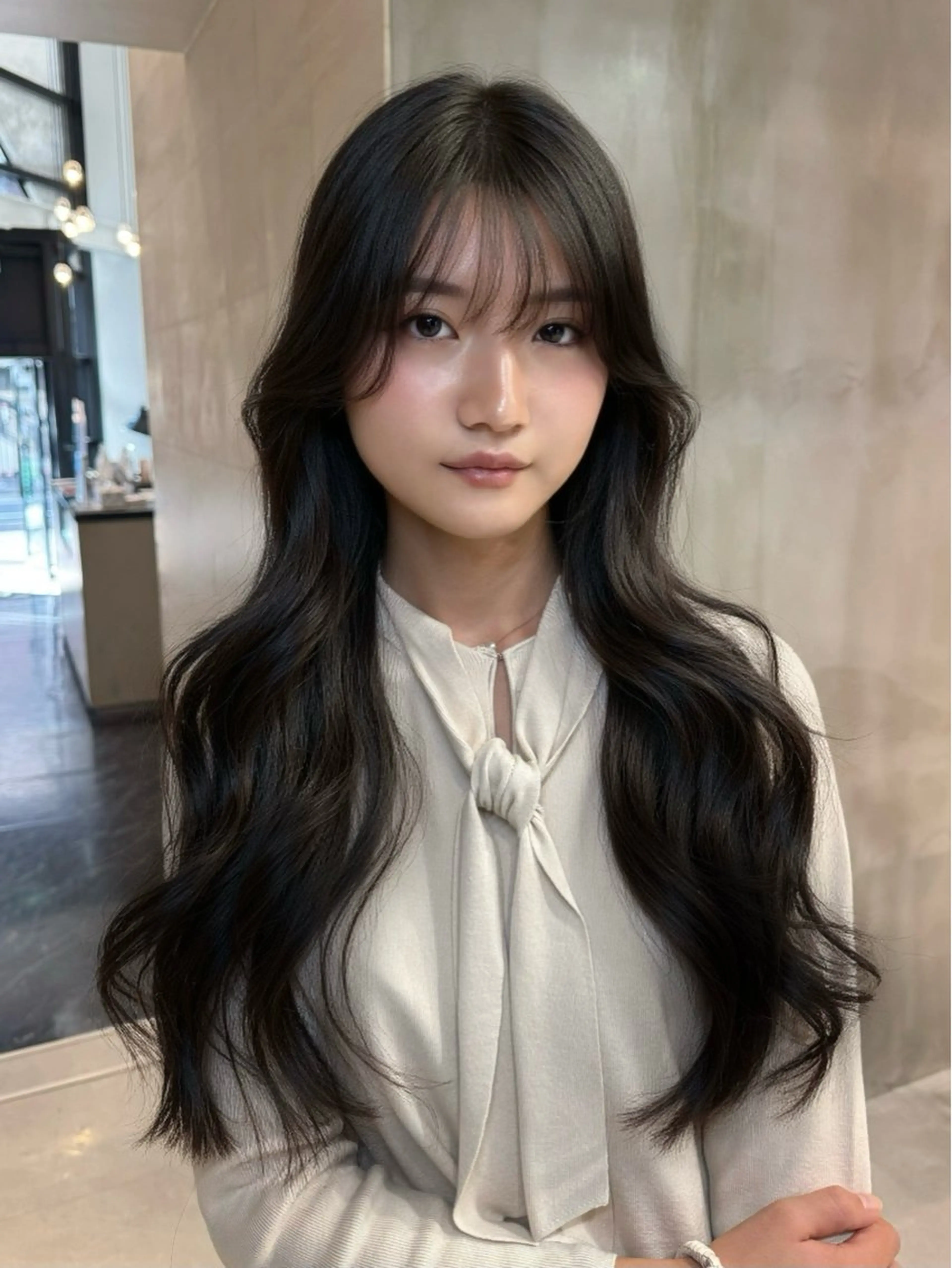 ロング カラー ヘアアレンジ カット ヘアカラー トリートメント 韓国レイヤーカット/ 儚げカラーチナツのヘアスタイル