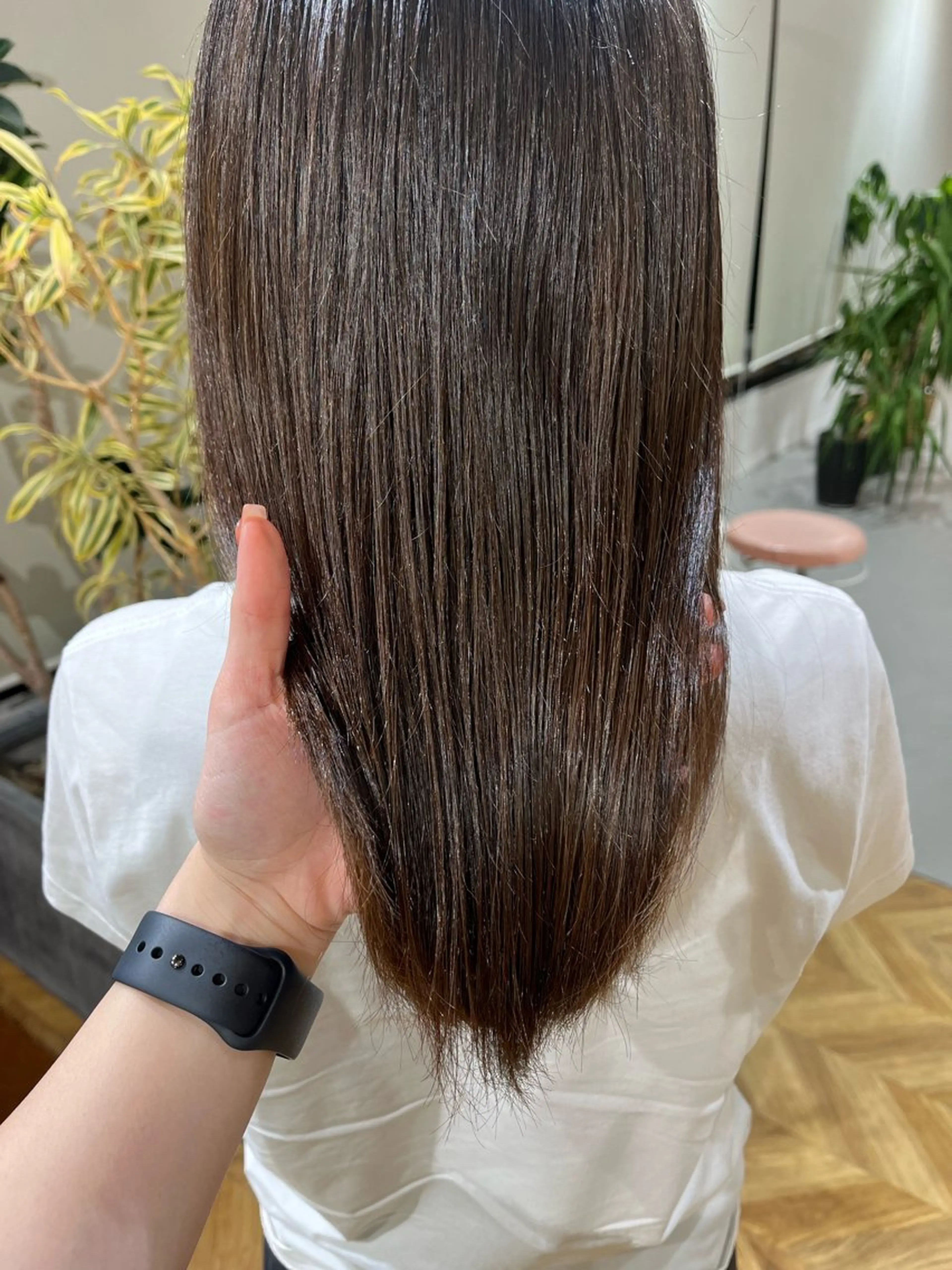 カラー 今井 凜のヘアスタイル