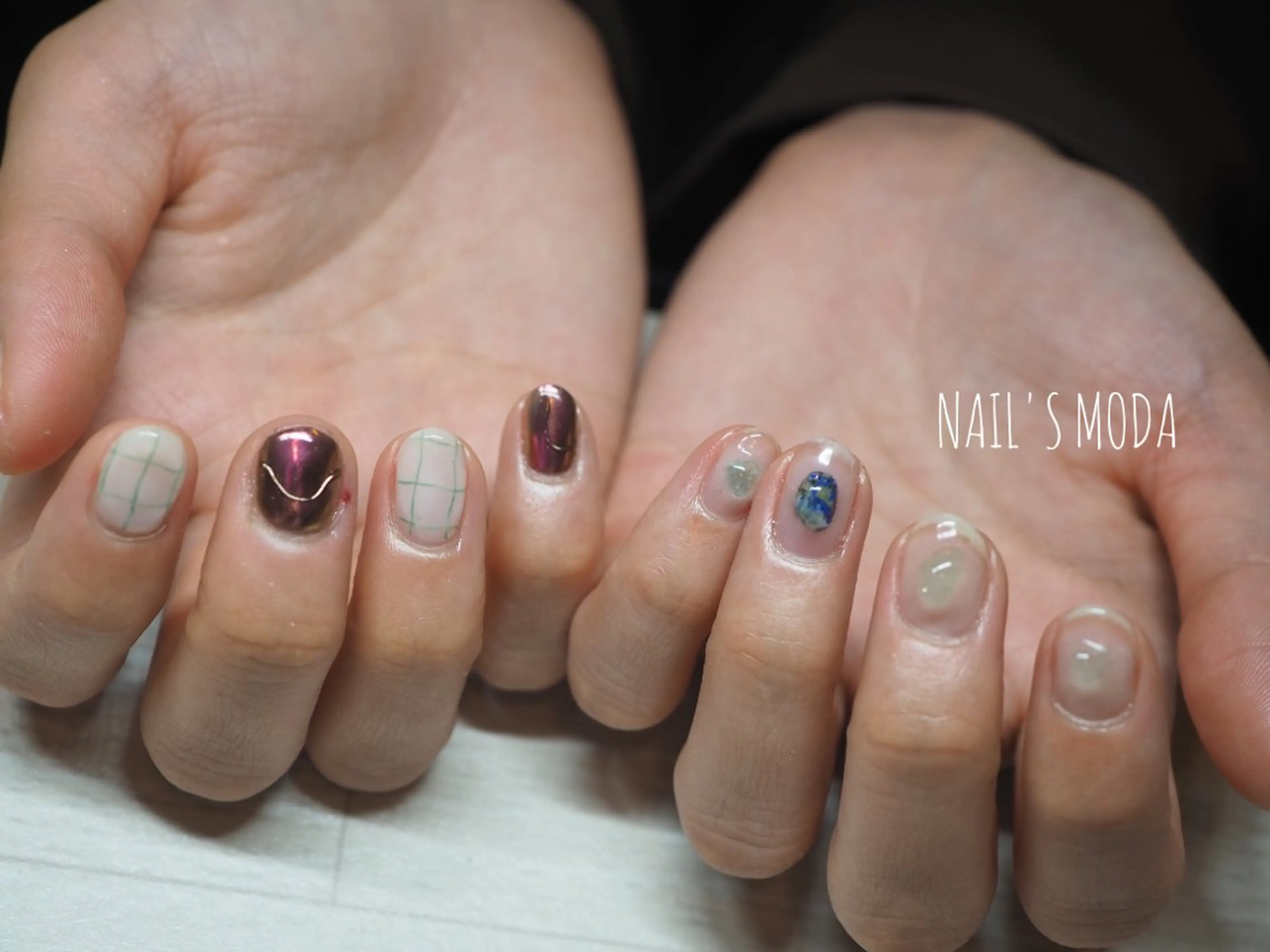 ネイル ニュアンスネイル NAIL'S MODAのネイルデザイン