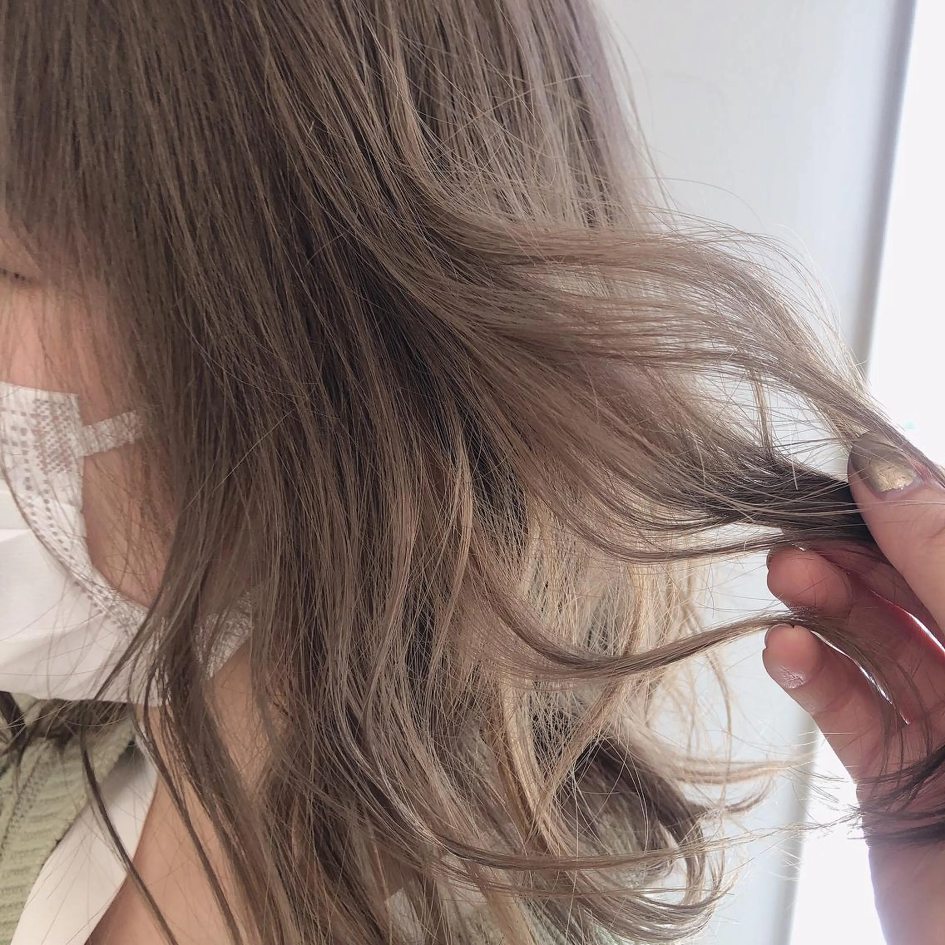 セミロング カラー ベージュカラー ミルクティーベージュ ヘアカラー トリートメント 似合わせ.ﾍｱｾｯﾄ 得意🌹井上美沙のヘアスタイル