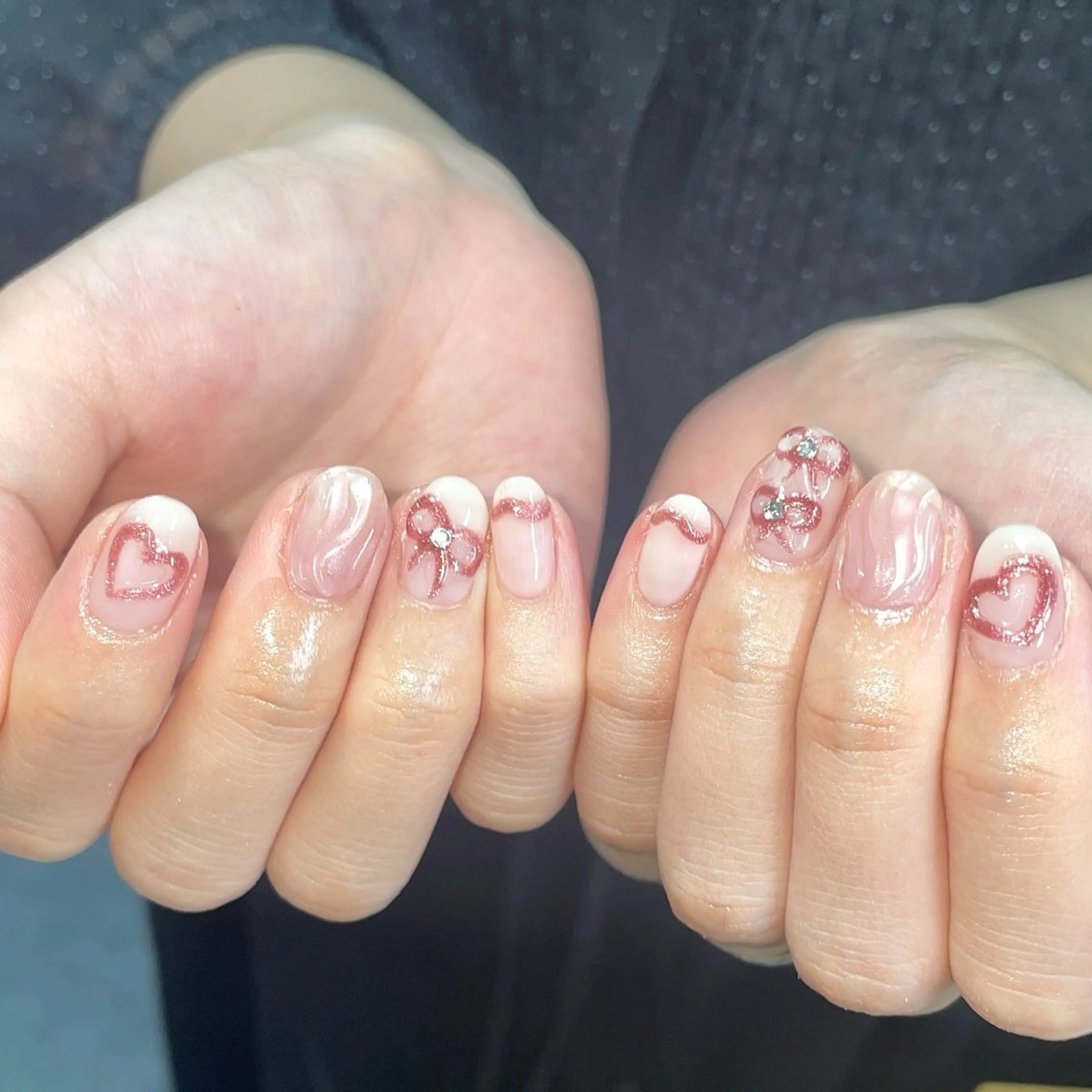 ネイル ガーリー ハート 持ち込み ピンク ぷっくりネイル ハンドネイル ハンドケア 🎀NAIL🎀 AI🪄︎︎◝✩のネイルデザイン