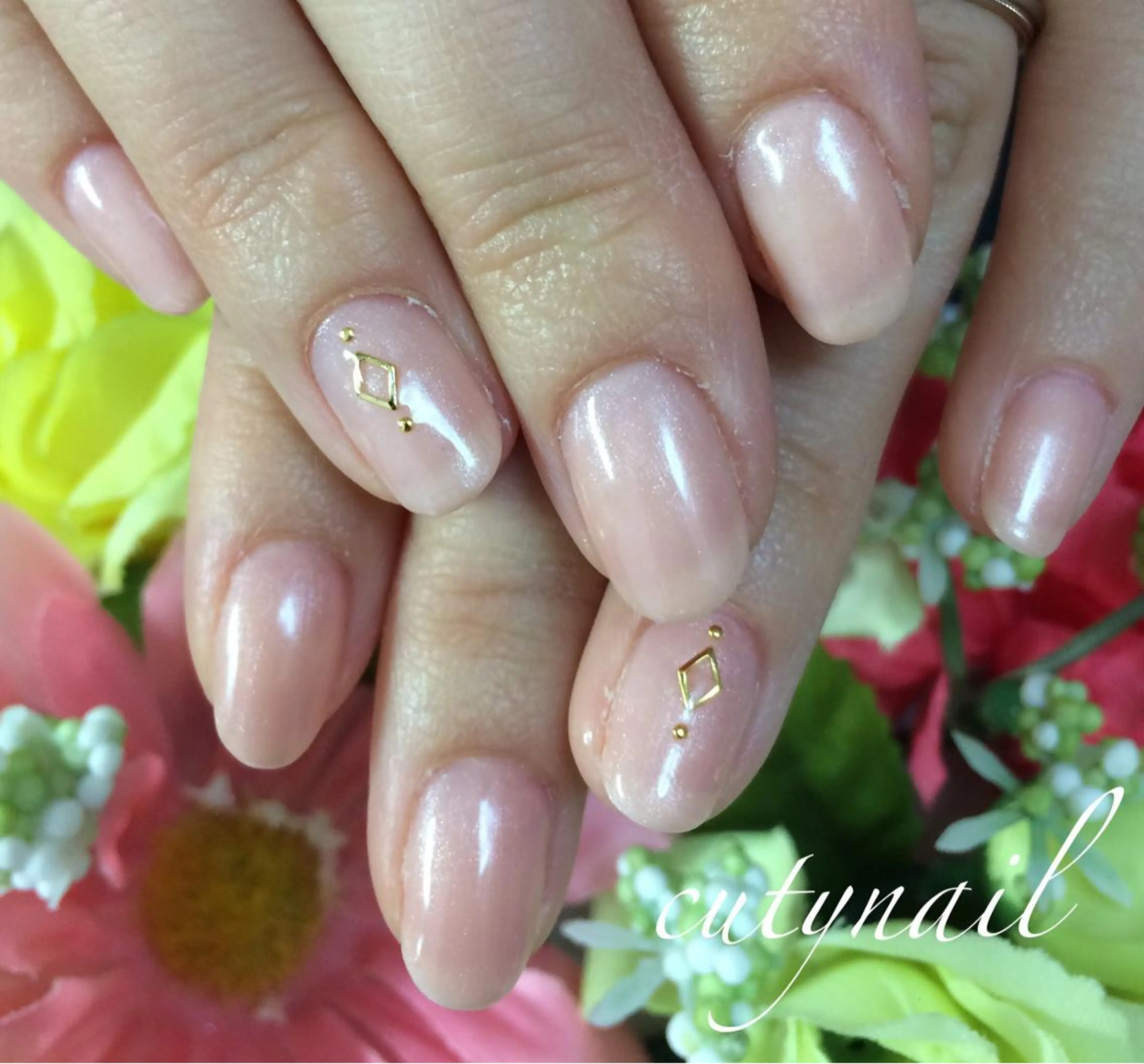 ネイル シンプルネイル ストーンネイル cuty nailのネイルデザイン