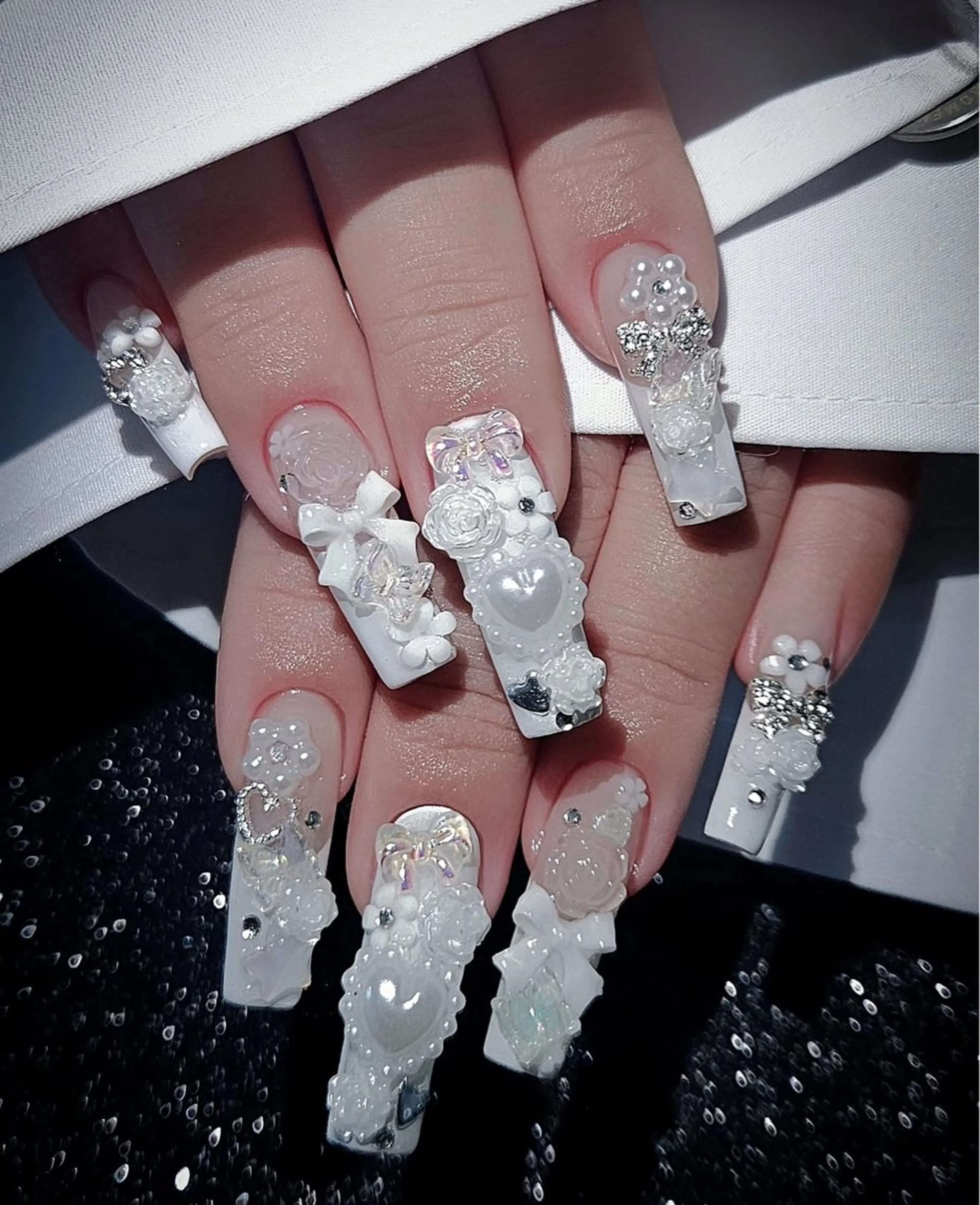 ネイル アニマル柄 オーロラネイル チークネイル フラッシュネイル ジェルネイル Lina所属・Lina Nail Salonのネイルデザイン