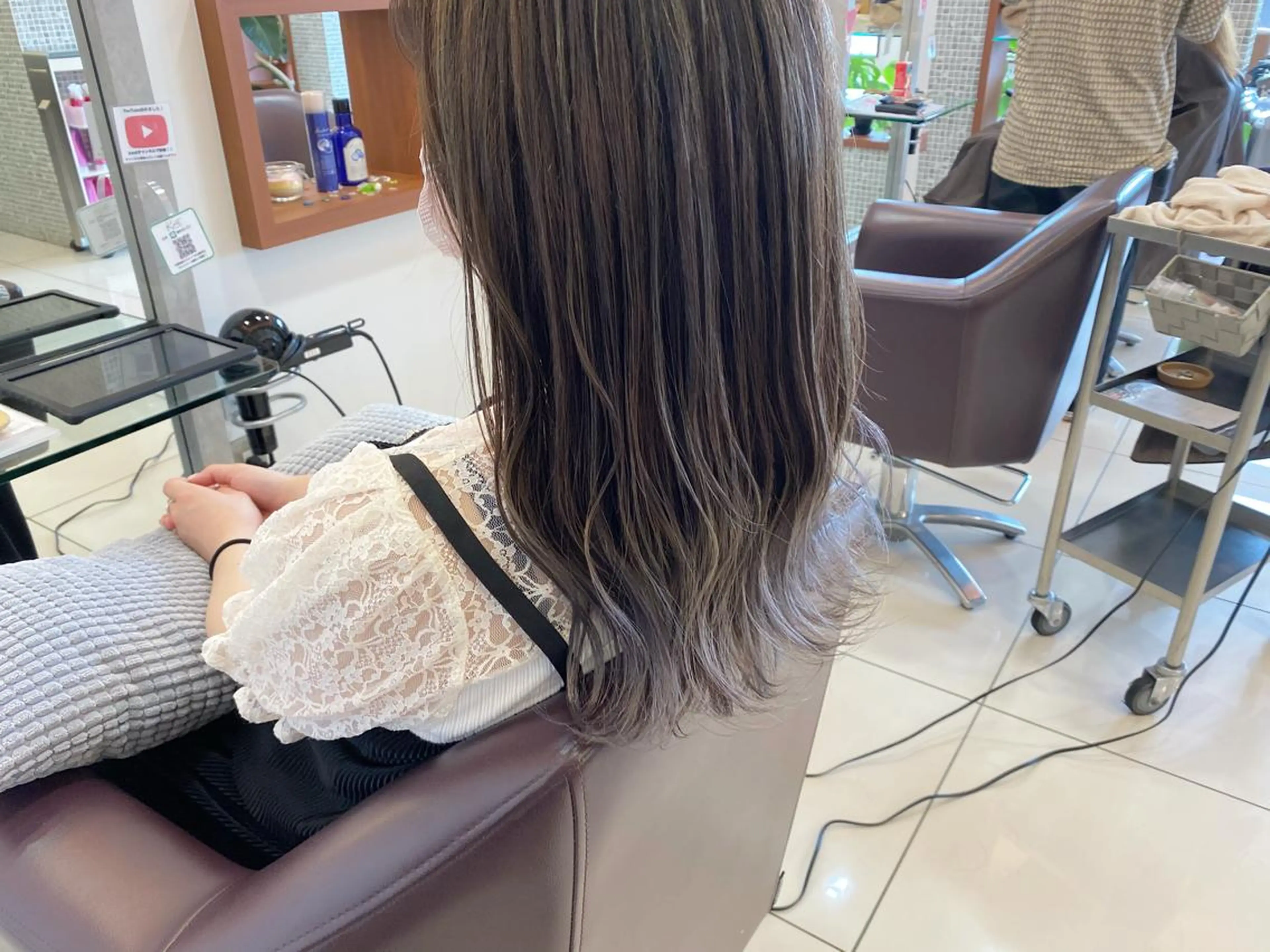セミロング カラー ハイライトカラー ハイライト カット ヘアカラー トリートメント 鈴木 翔梧のヘアスタイル