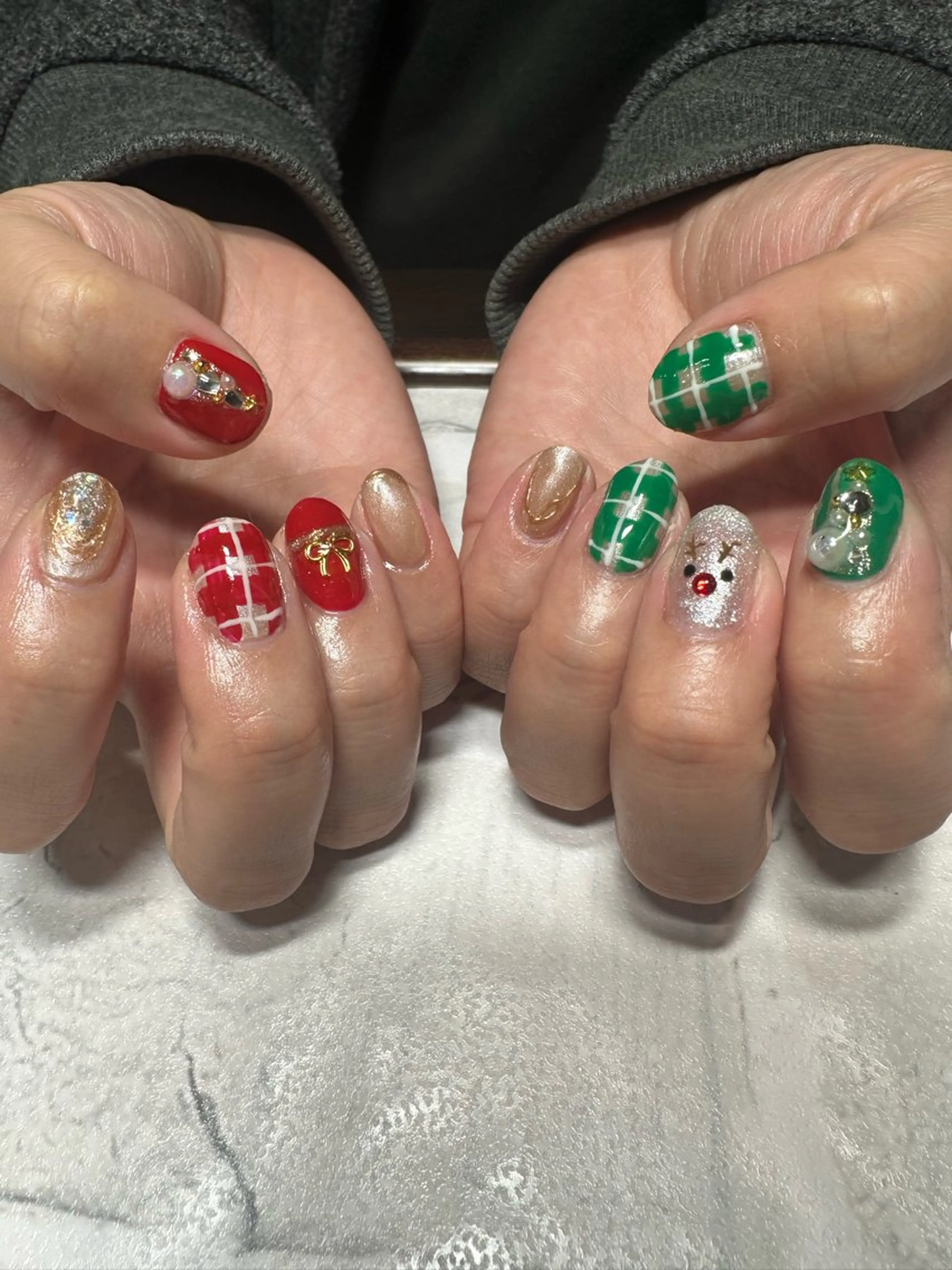 ネイル e.nail所属・🍎吉田 恵里🍎のネイルデザイン