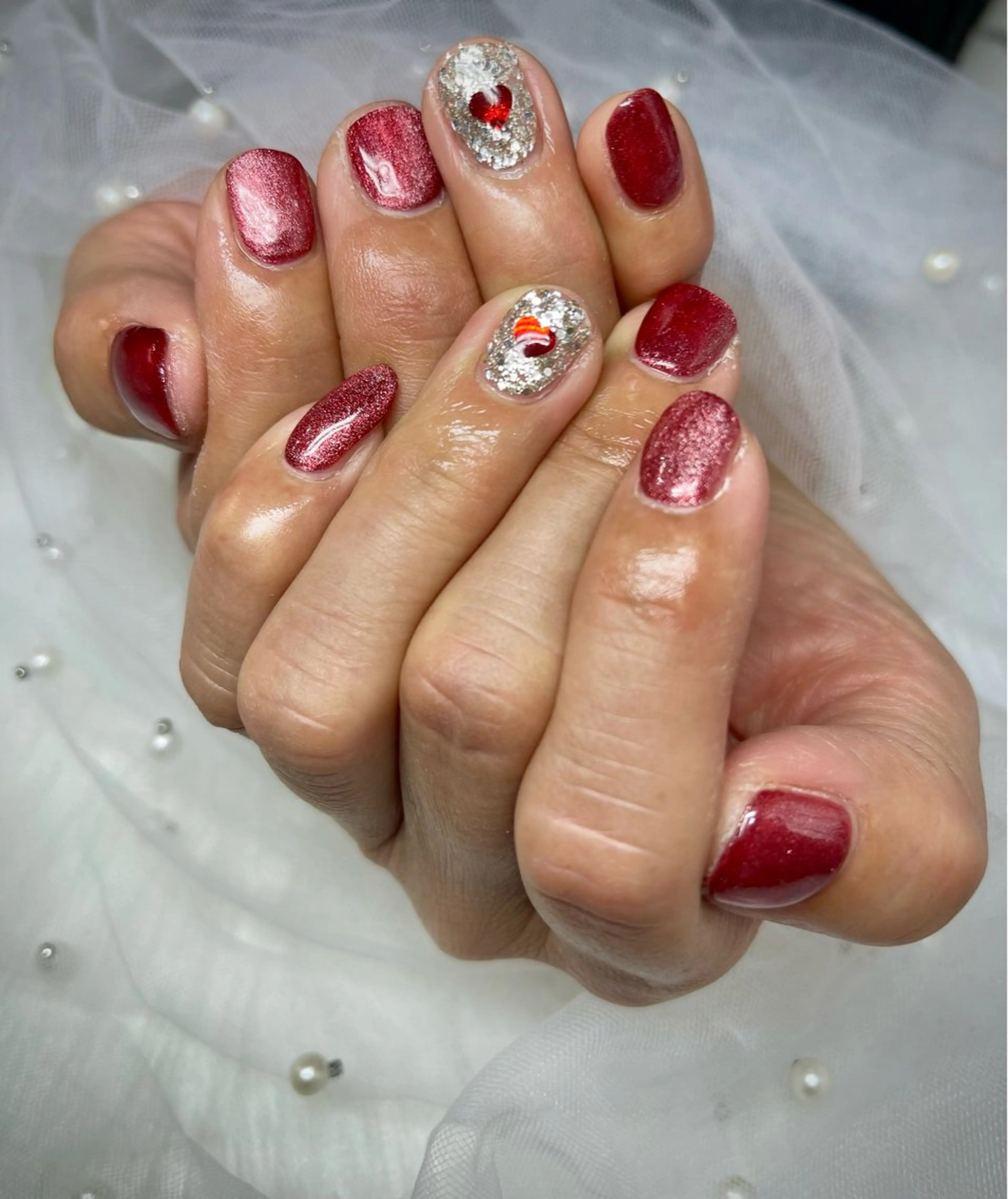 ネイル マグネットネイル 赤色 CREA nailsalonのネイルデザイン