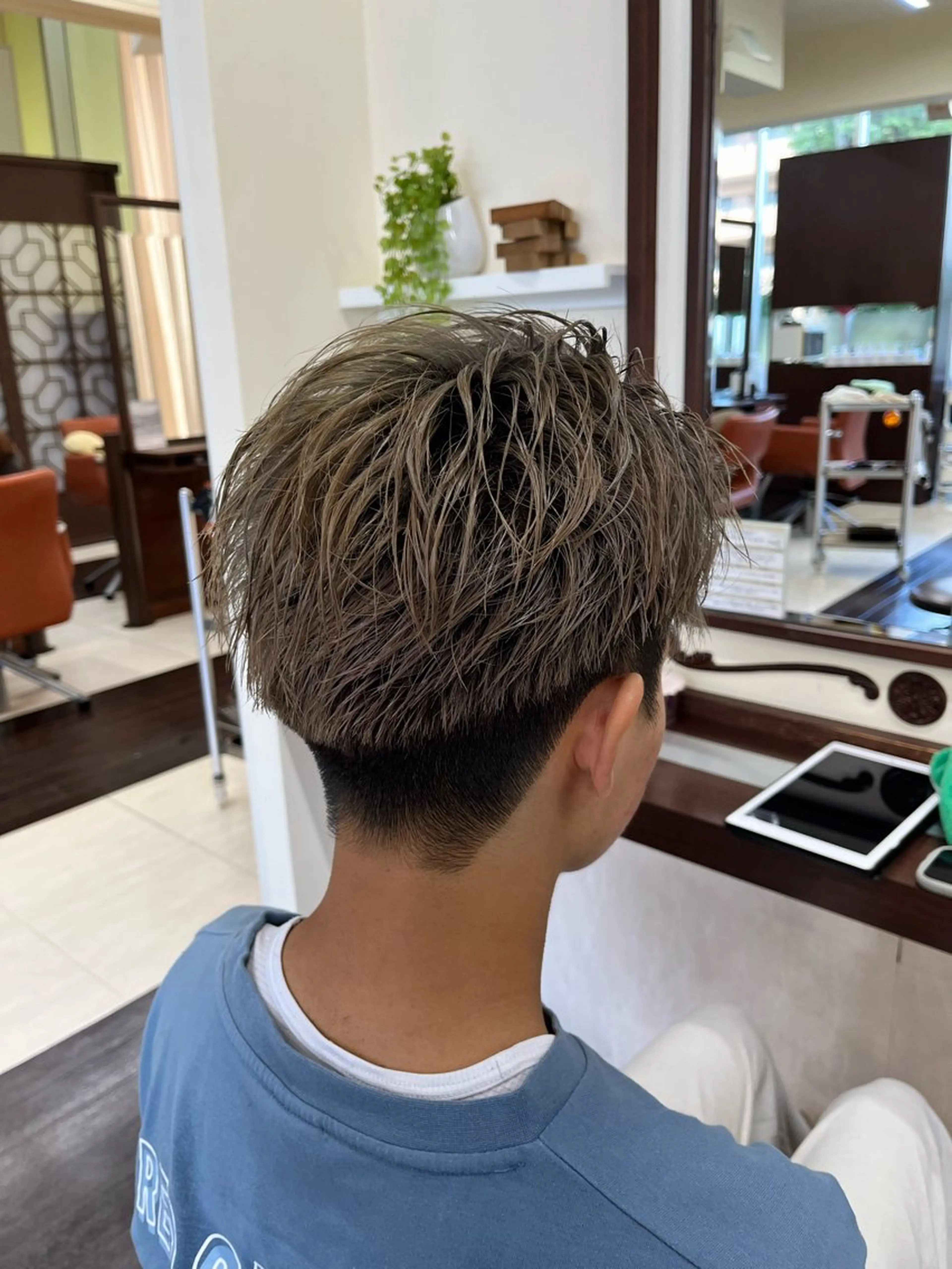 ショート カラー メンズ メンズハイトーン メンズショート ハイトーンカラー ショートヘア AROH  men's cut&men's perm 船橋店所属・🧊メンズ特化🧊 高木航希のヘアスタイル