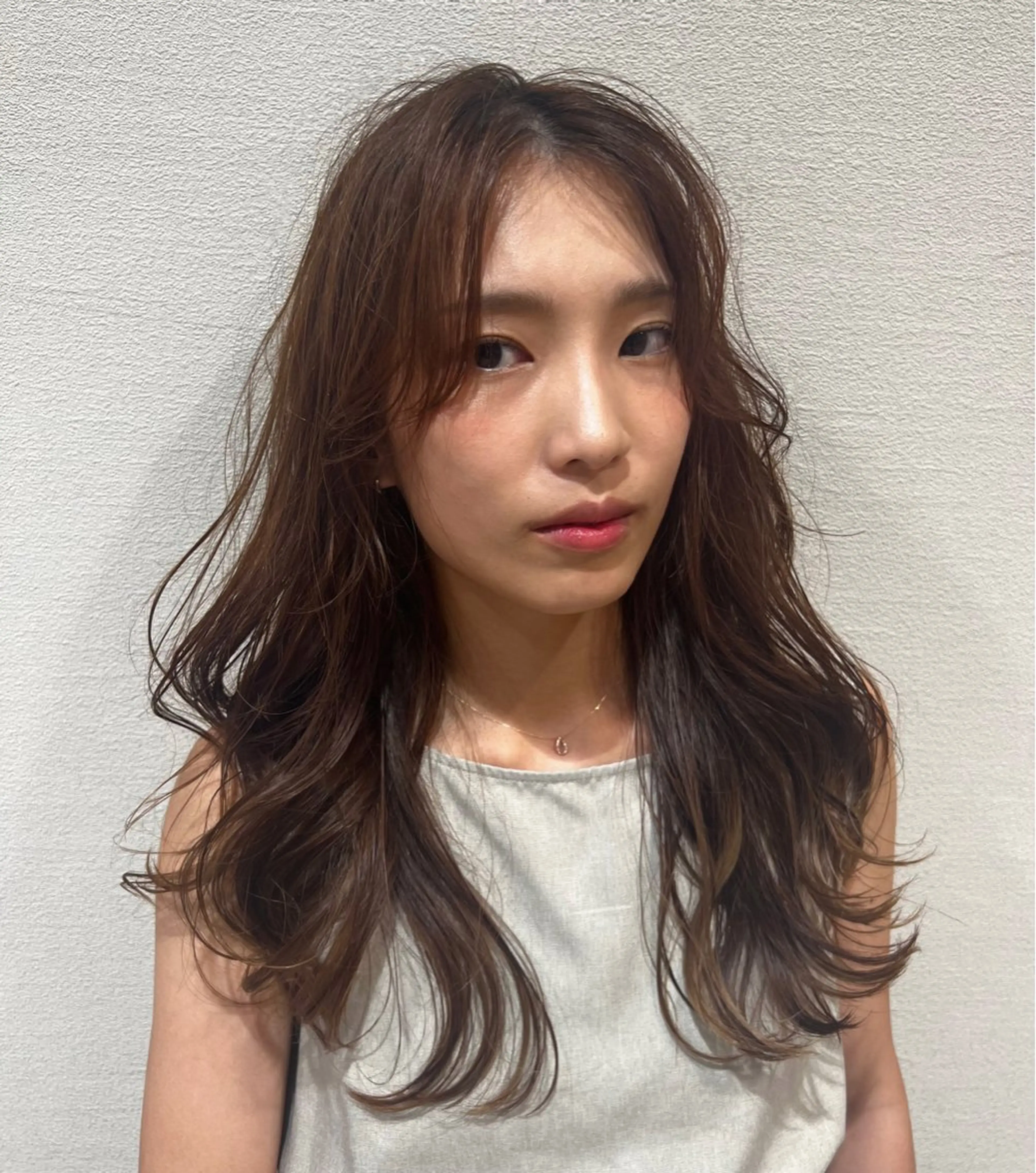 セミロング アッシュ 韓国風カラー ボブ 髪質改善 韓国風ヘア カット ヘアカラー トリートメント 🌿寄り添い型美容師 🌿yuiのヘアスタイル