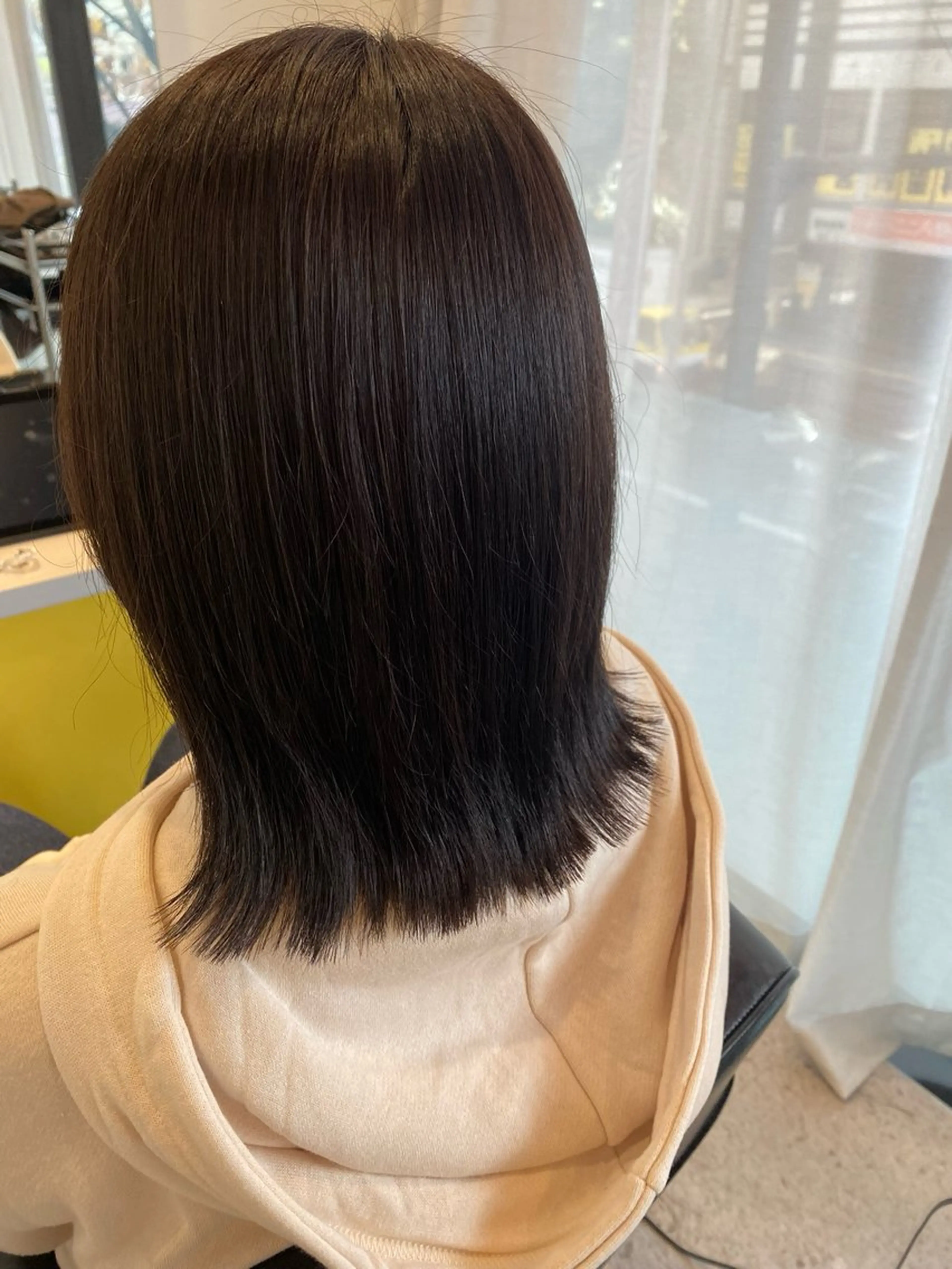 ミディアム Sun.所属・Sun./山口市 三浦菜月のヘアスタイル