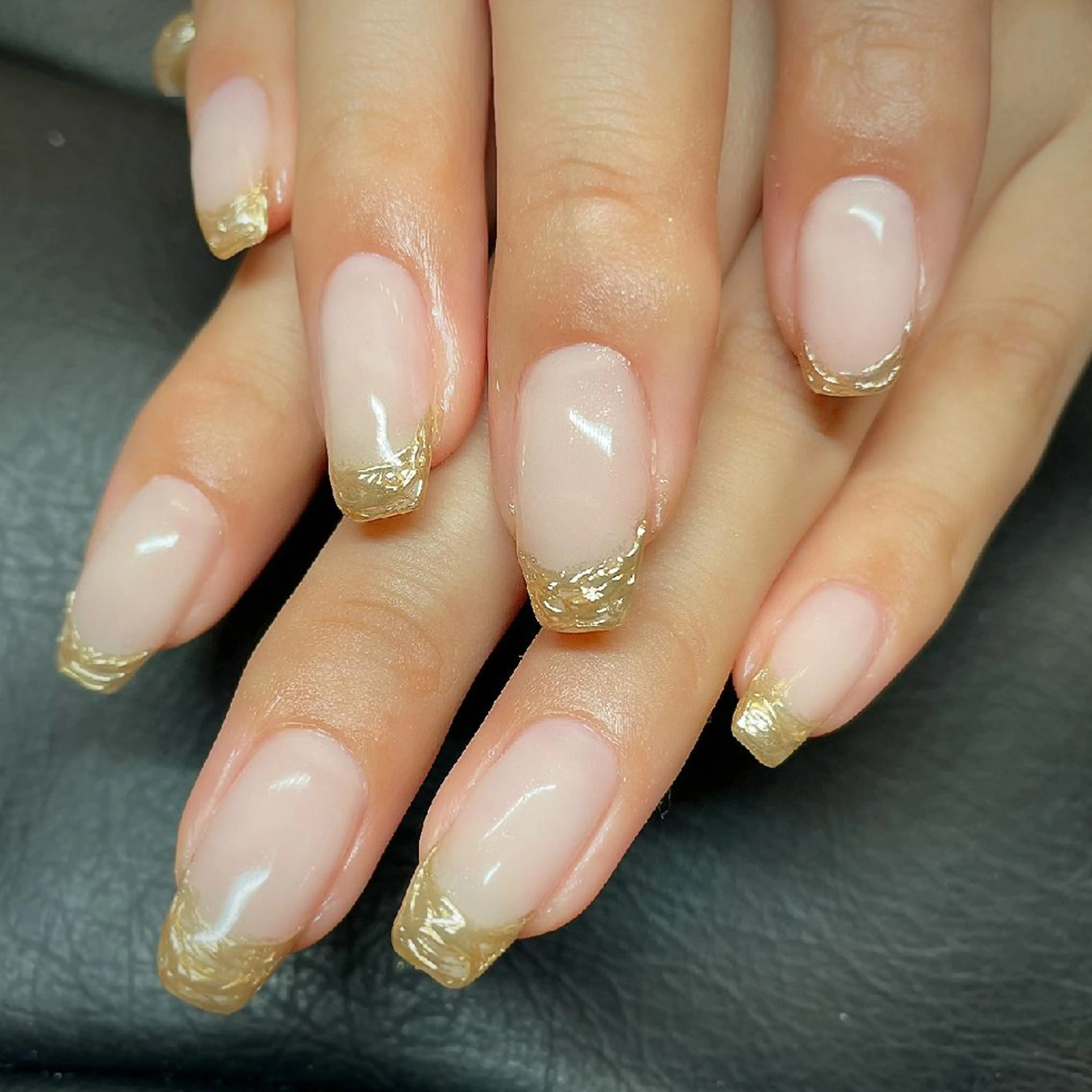 ネイル フレンチネイル ゴールド ミラーネイル ニュアンスネイル ハンドネイル フットネイル AQUA NAIL所属・AQUA NAILのネイルデザイン