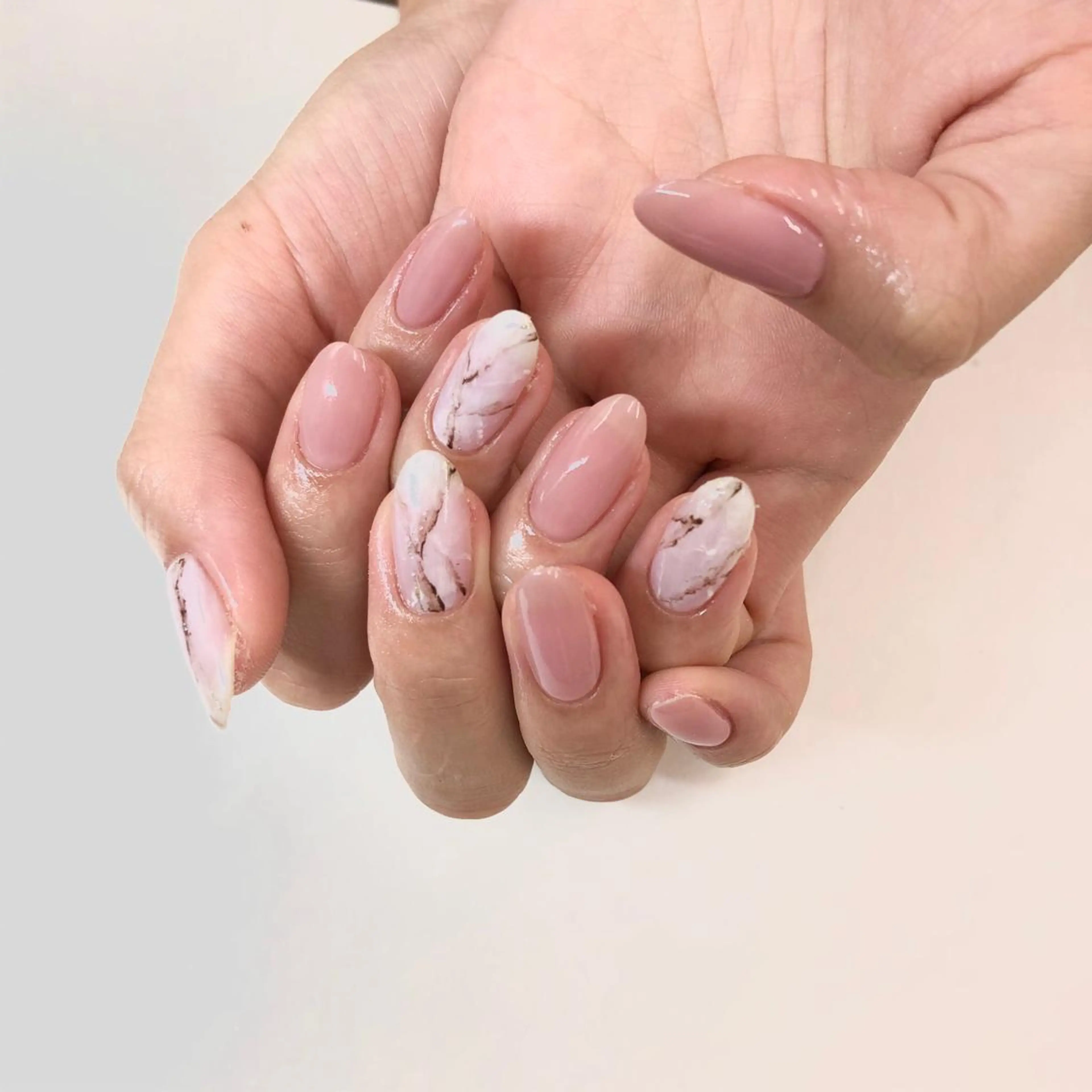 ネイル ハンドネイル Minami 🍓のネイルデザイン