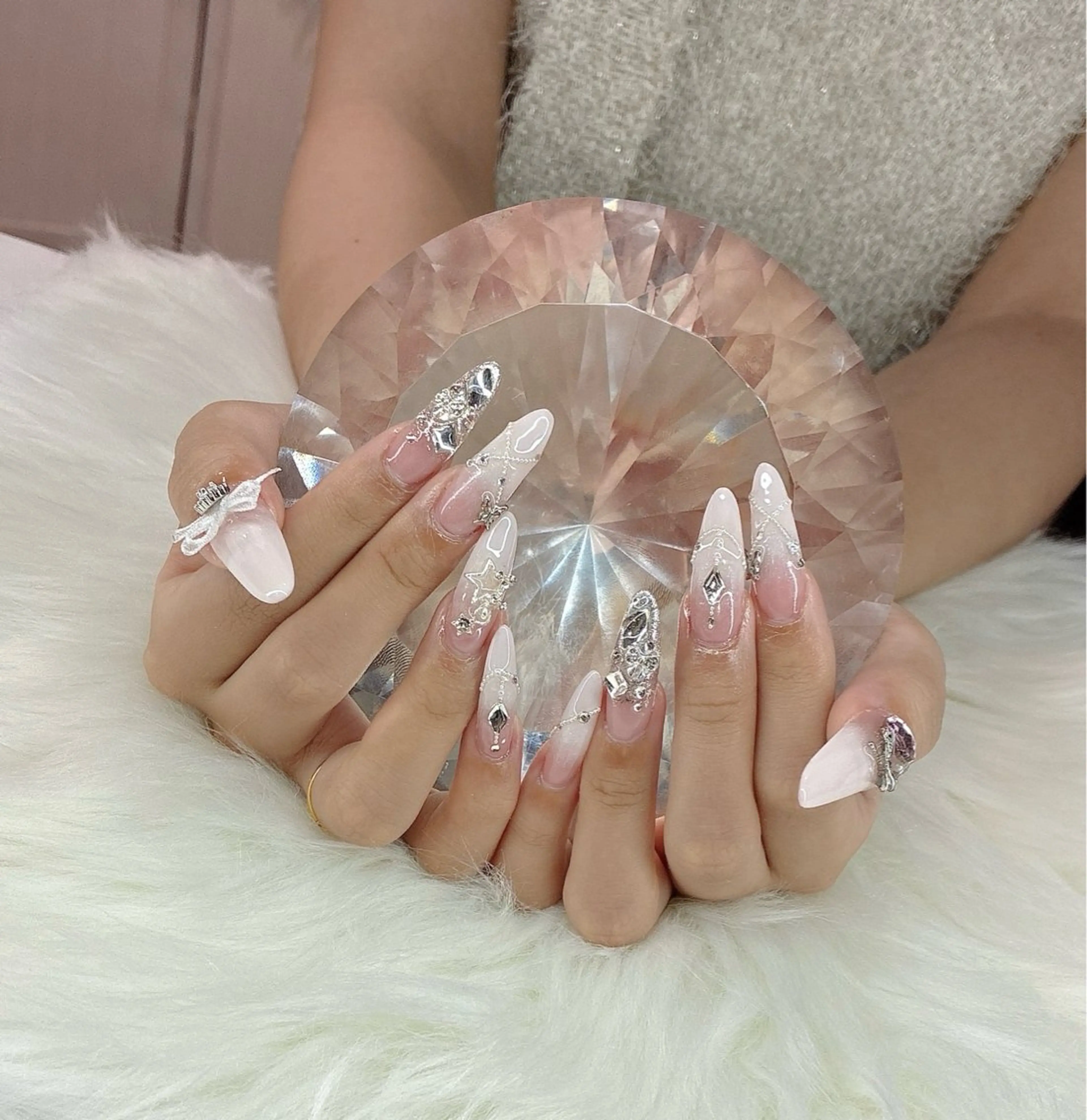 ネイル ハンドネイル LoaChaton kaeのネイルデザイン