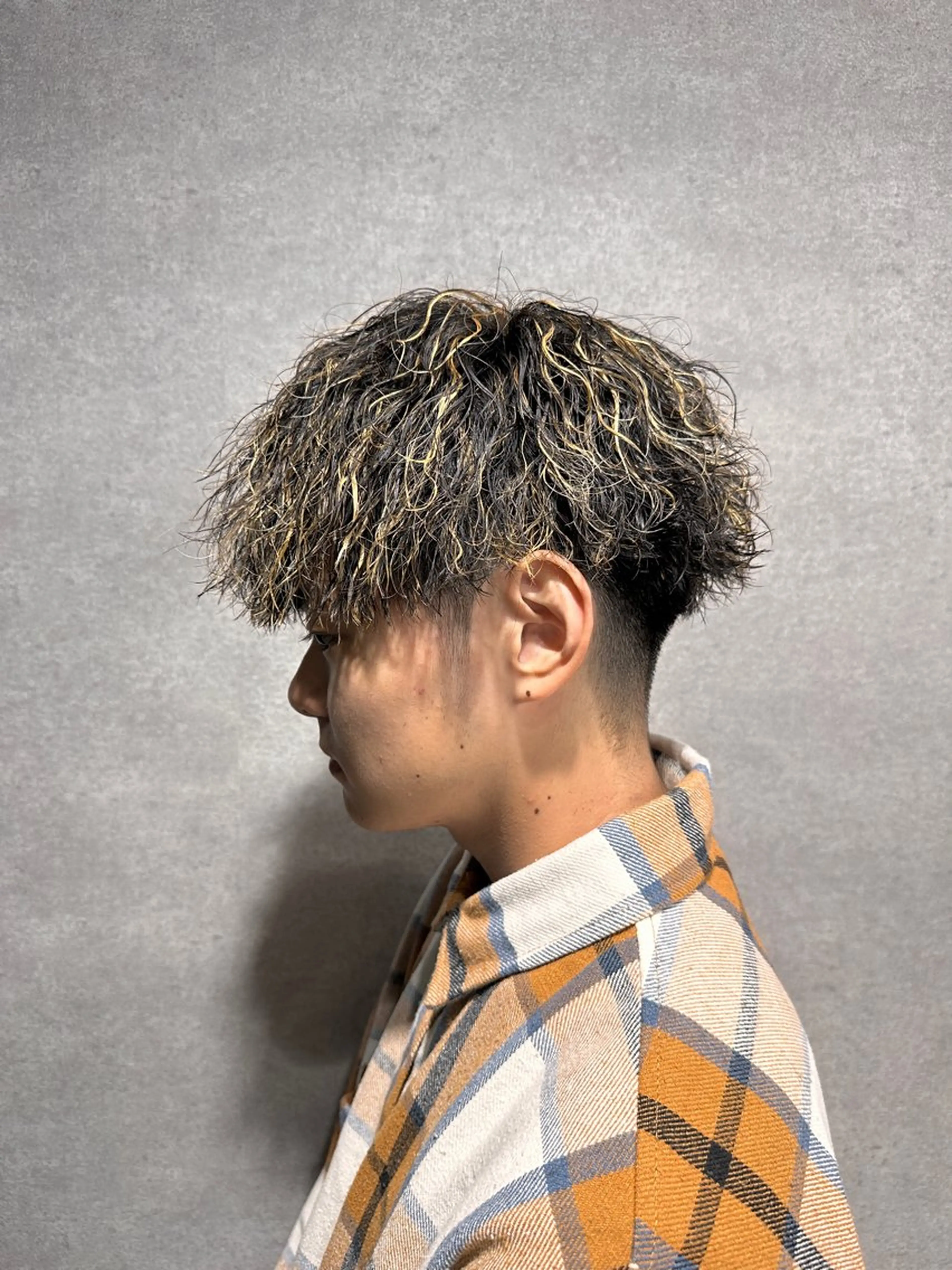 ショート カラー パーマ メンズ 渋谷駅から徒歩1分 BLUCKメンズヘアのヘアスタイル