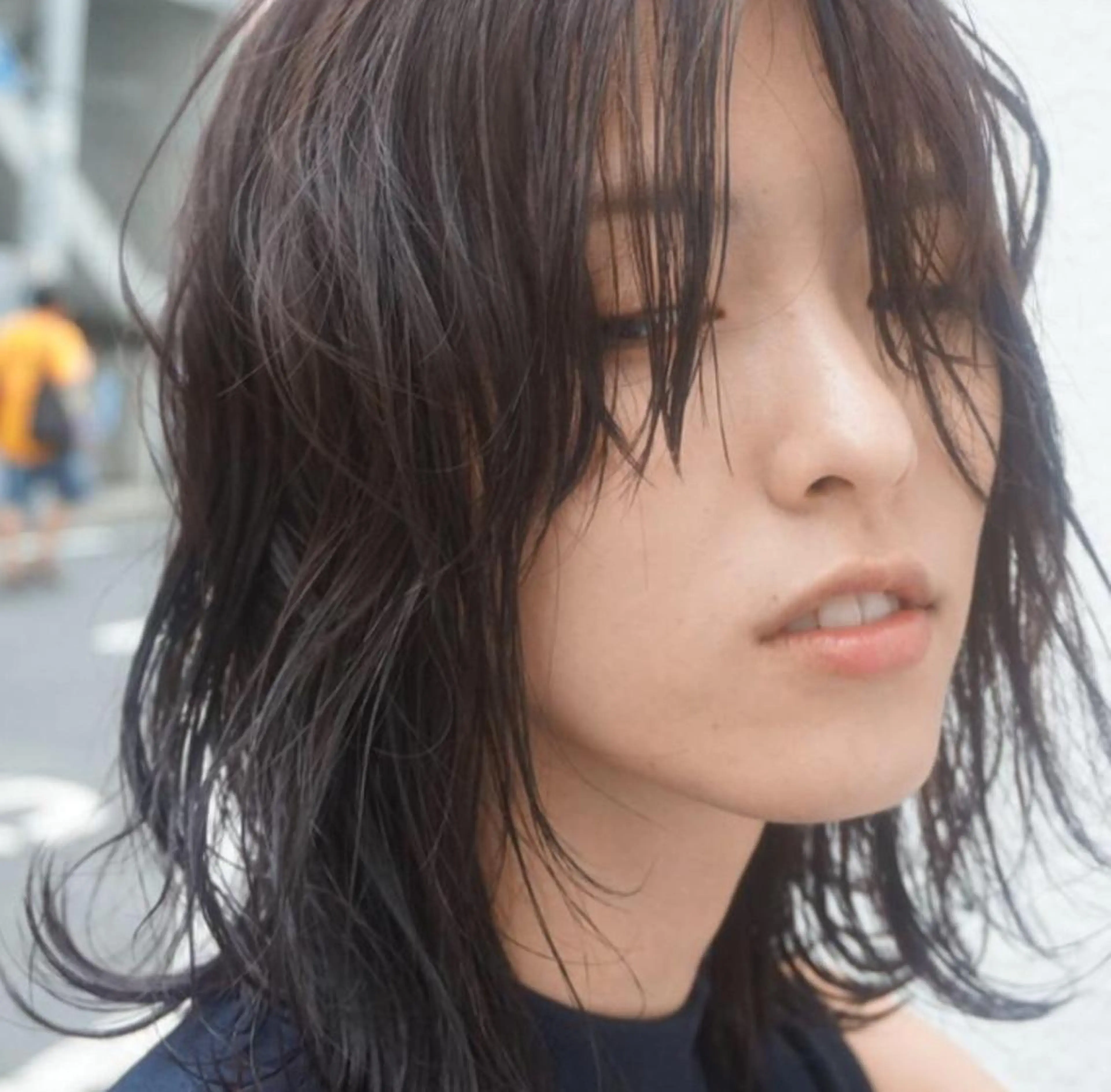 ミディアム パーマ ハイライト 似合わせカット current所属・🌈透明感カラー🌈 レイヤー🌈髙橋優也のヘアスタイル