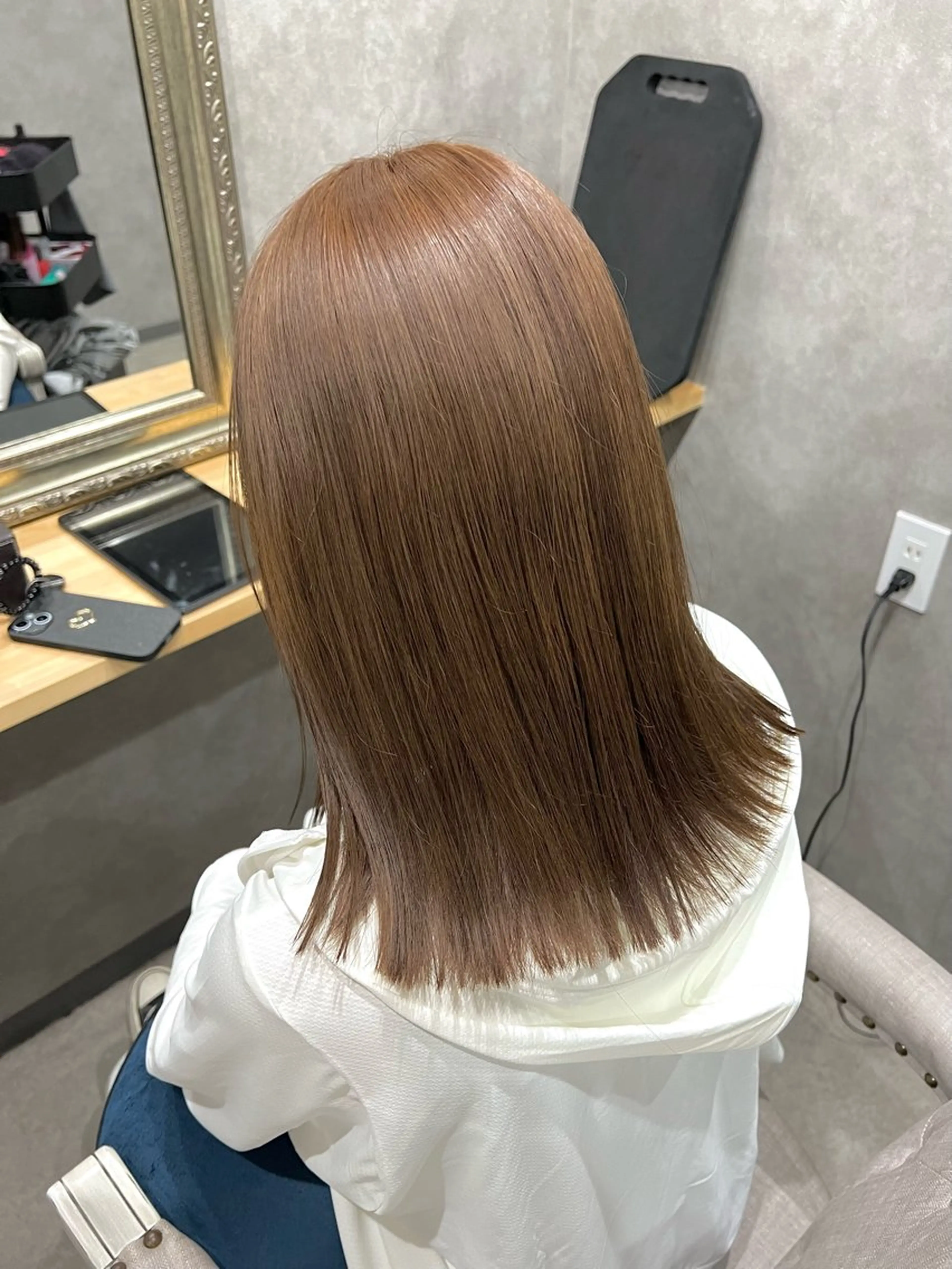 セミロング カラー ブリーチ ブラウンカラー ミルクティーブラウン ヘアカラー トリートメント 🎀🕊RION 🩰のヘアスタイル