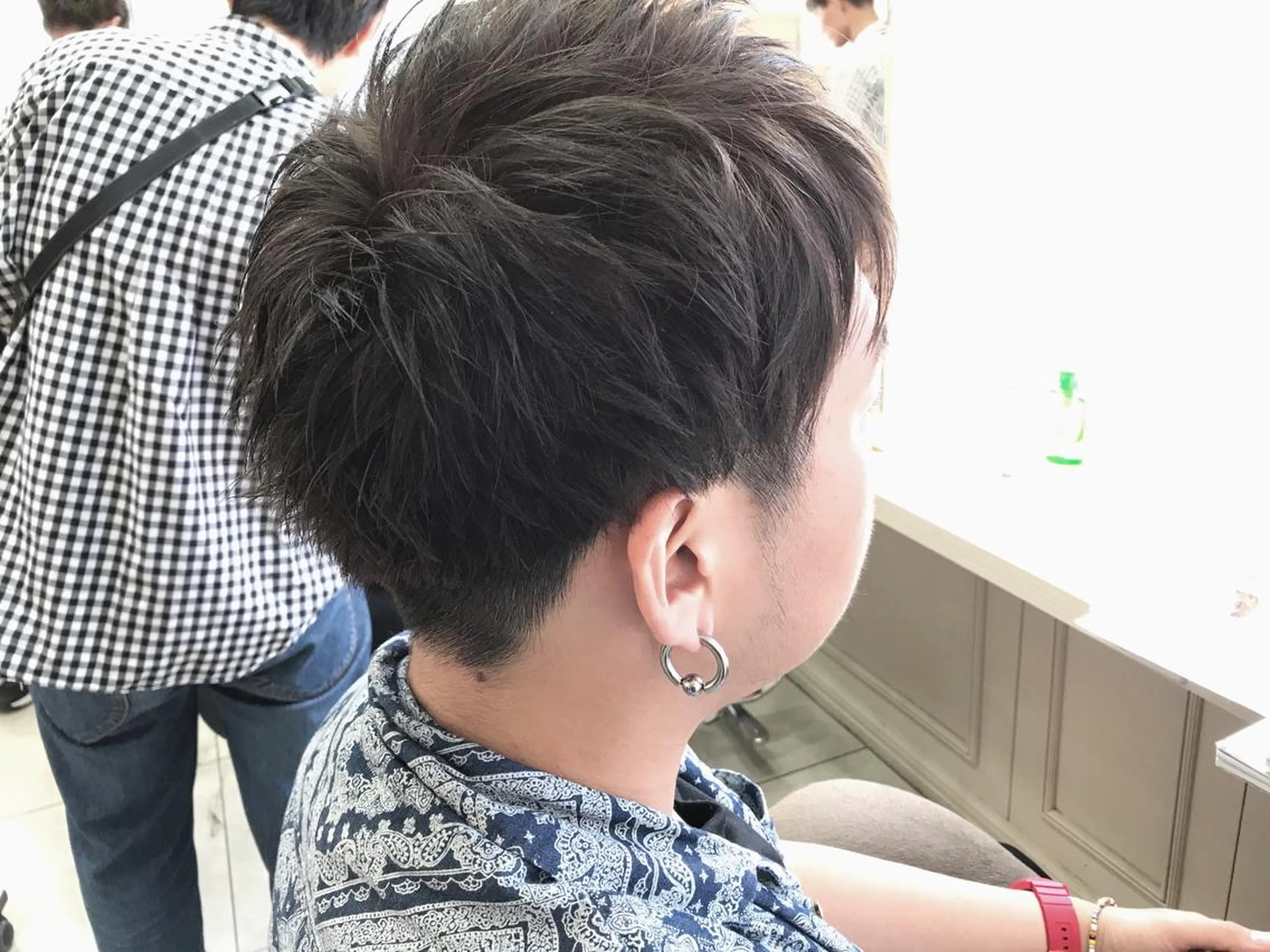 ショート カラー メンズ ヘアセット 吉岡 三四朗のヘアスタイル
