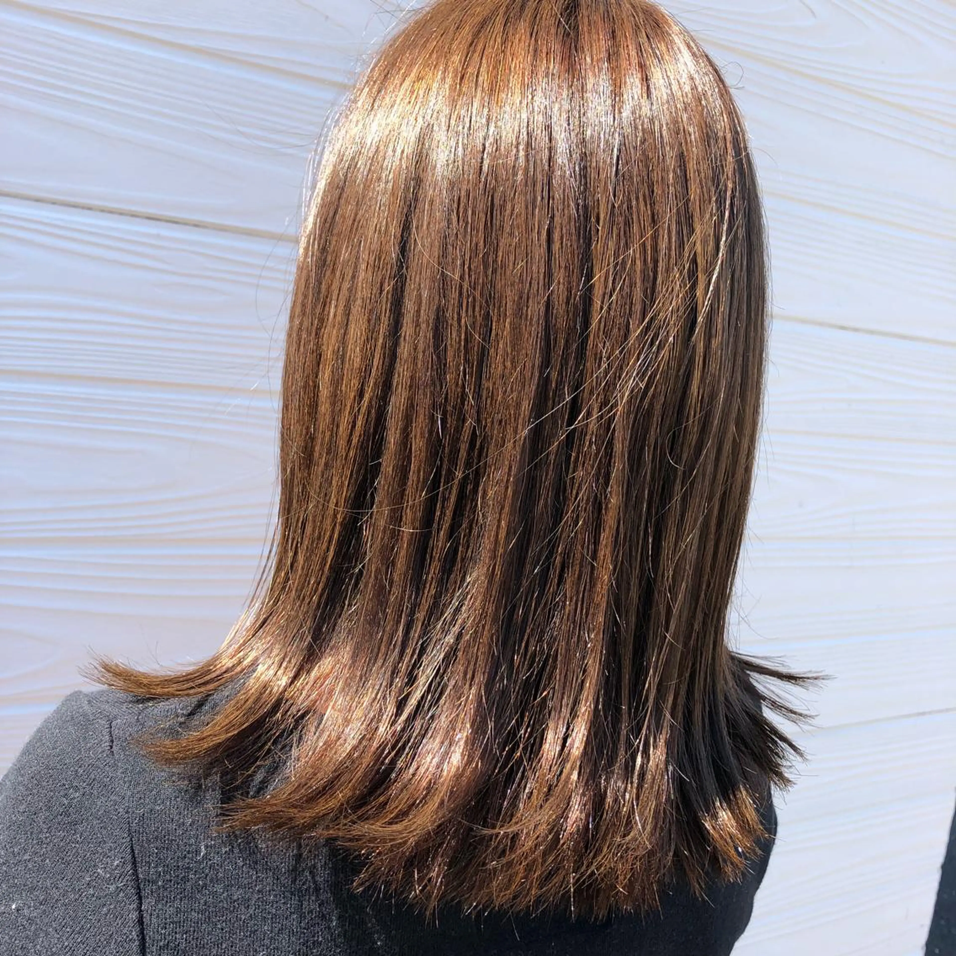 ミディアム ハイライト ヘアカラー 半田 知穂のヘアスタイル