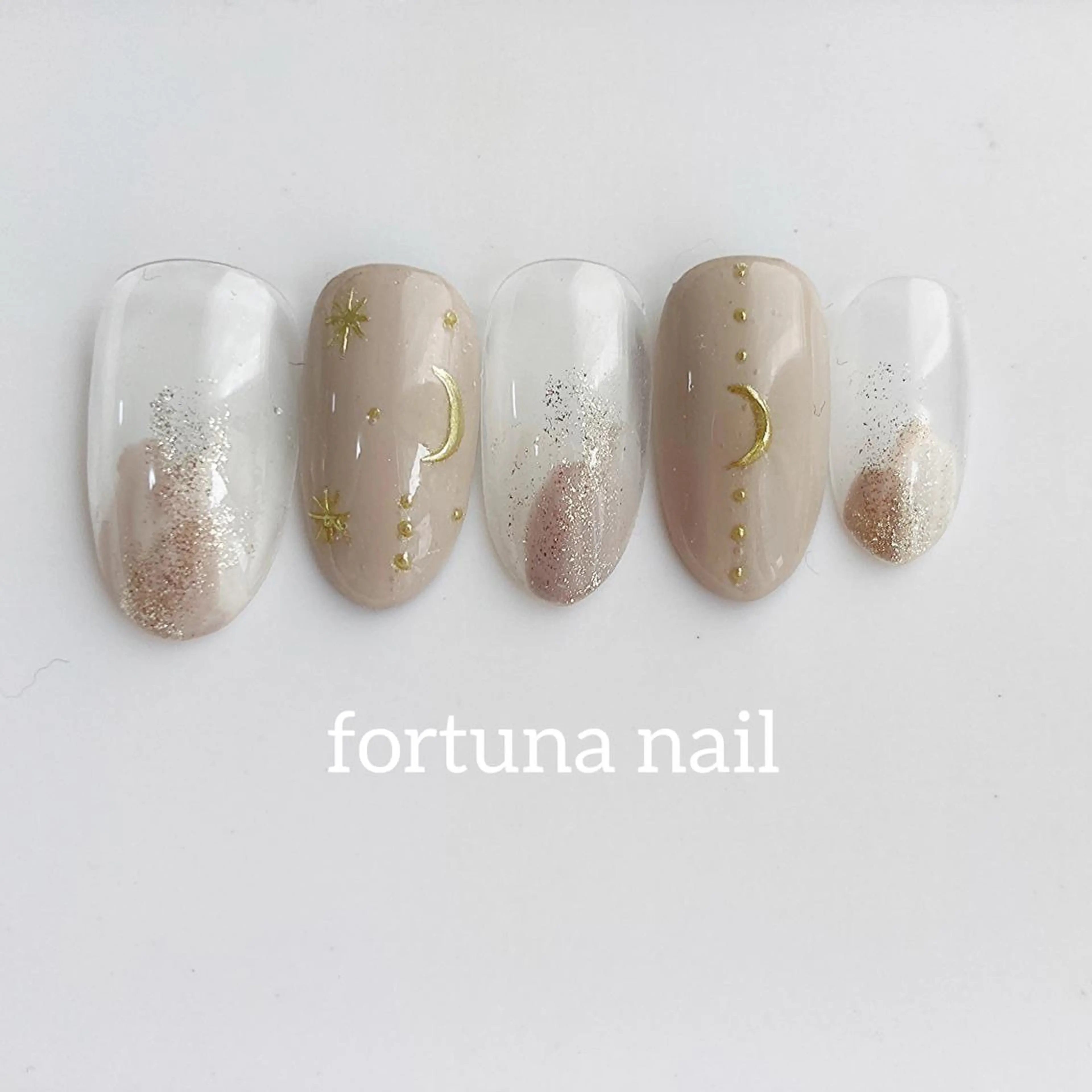 ネイル 手書きが得意🖌️ Y’s  nailのネイルデザイン