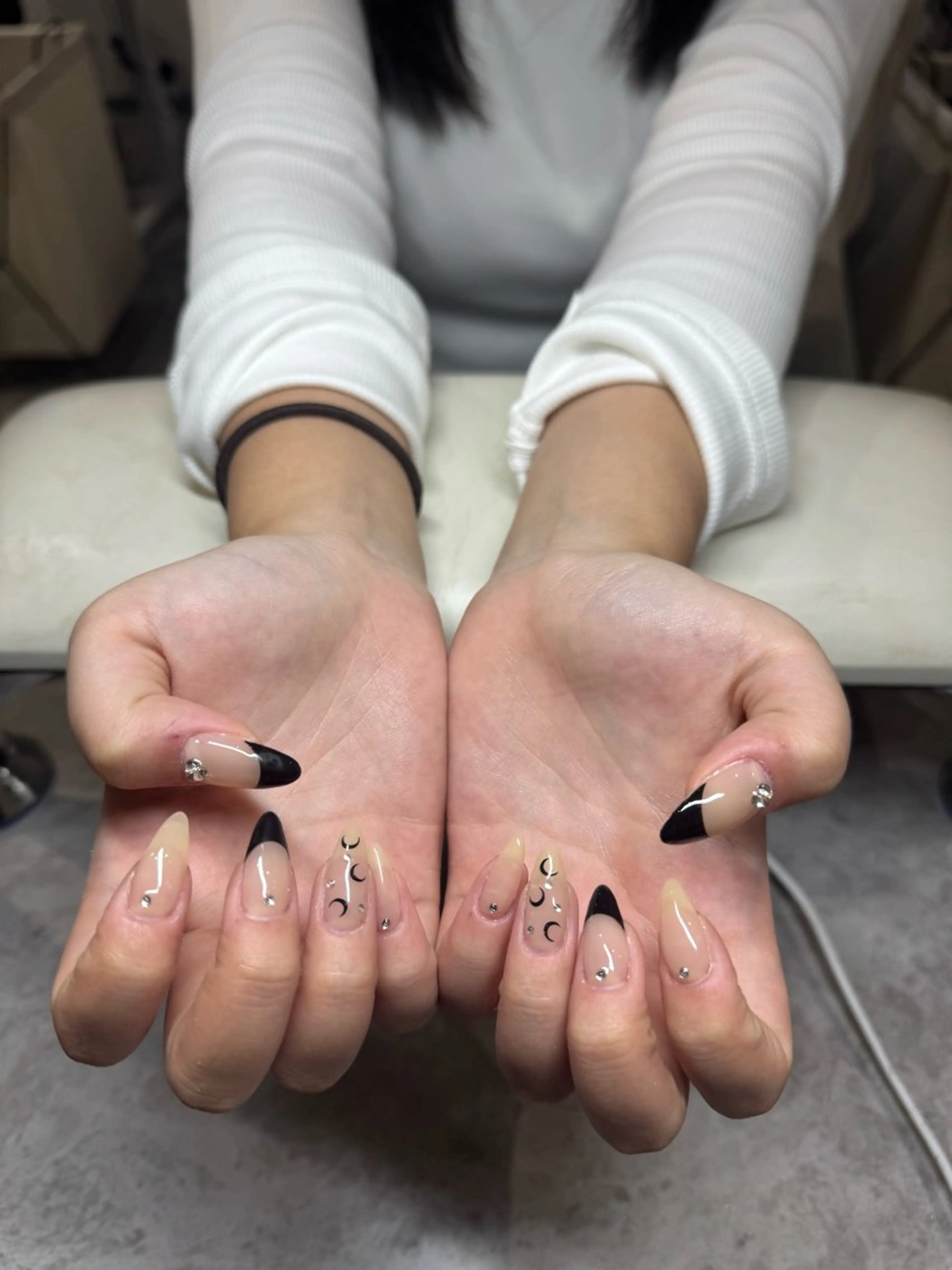 ネイル ワンカラーネイル ストーンネイル ハンドネイル IROHA NAIL 北村菜帆のネイルデザイン