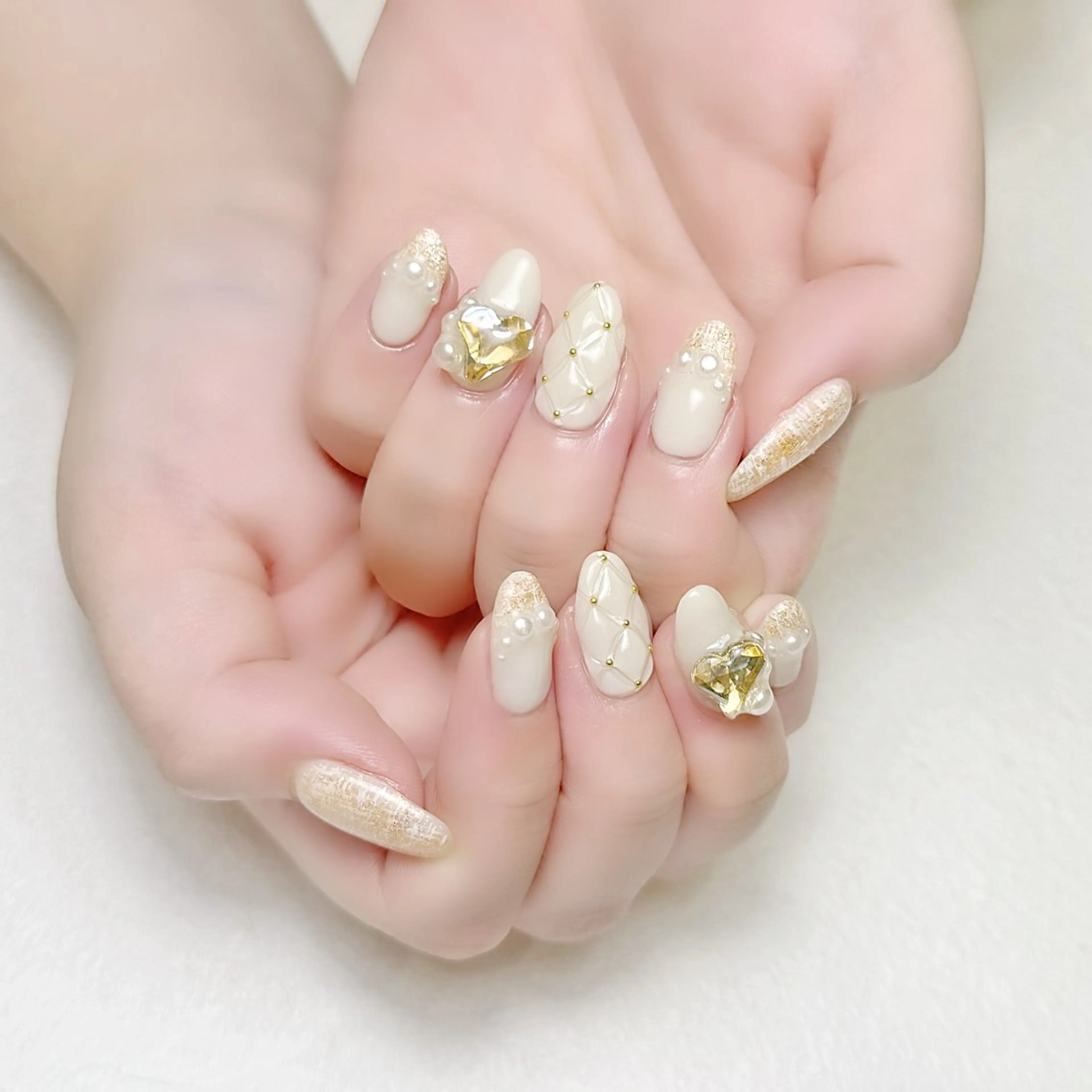 ネイル フレンチネイル ストーンネイル ツイードネイル ワンホンネイル rouse nail RISATOのネイルデザイン