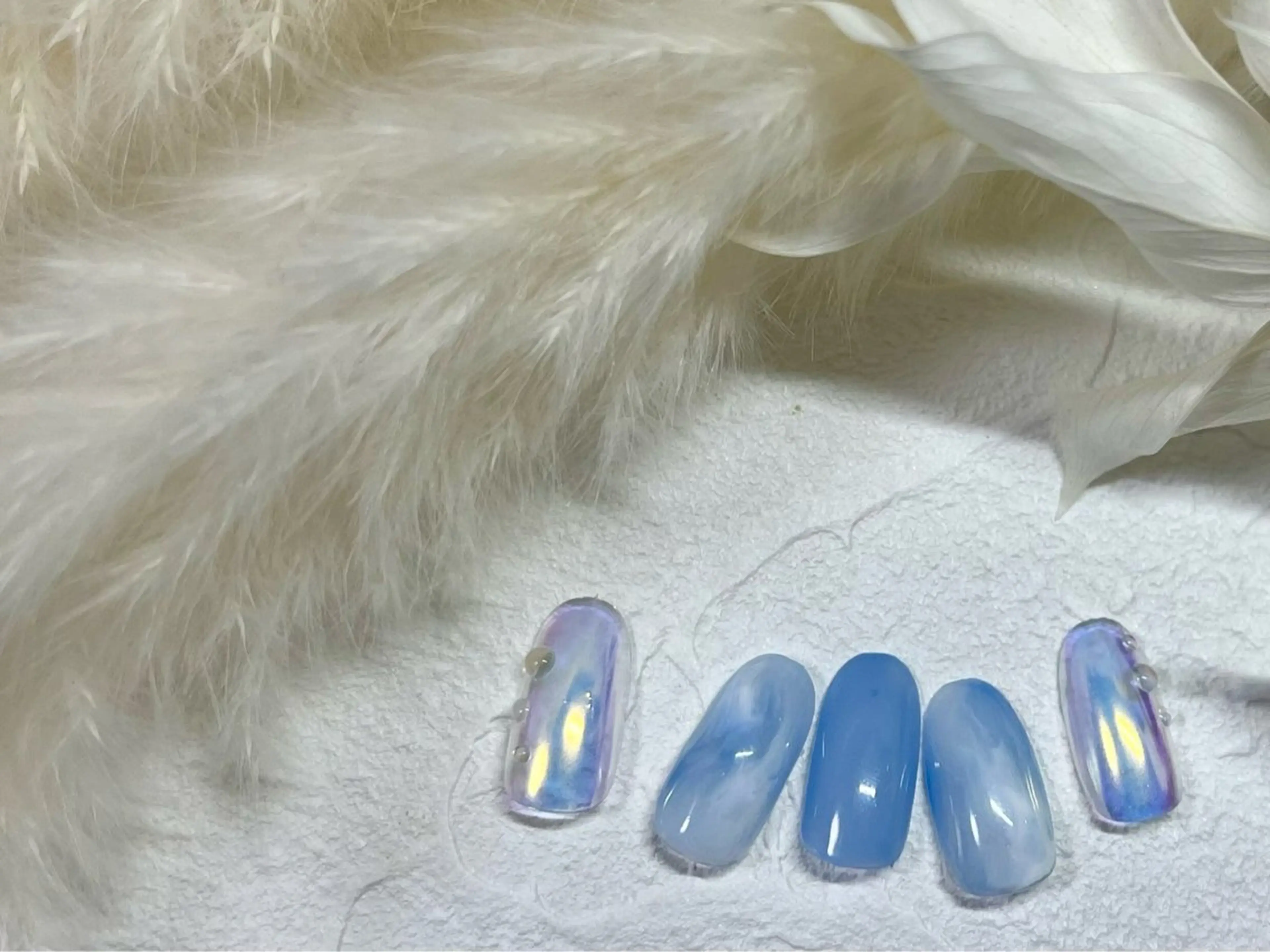ネイル オーロラネイル フットネイル フレンチネイル ジェルネイル キラキラネイル kiki nail たまプラーザのネイルデザイン