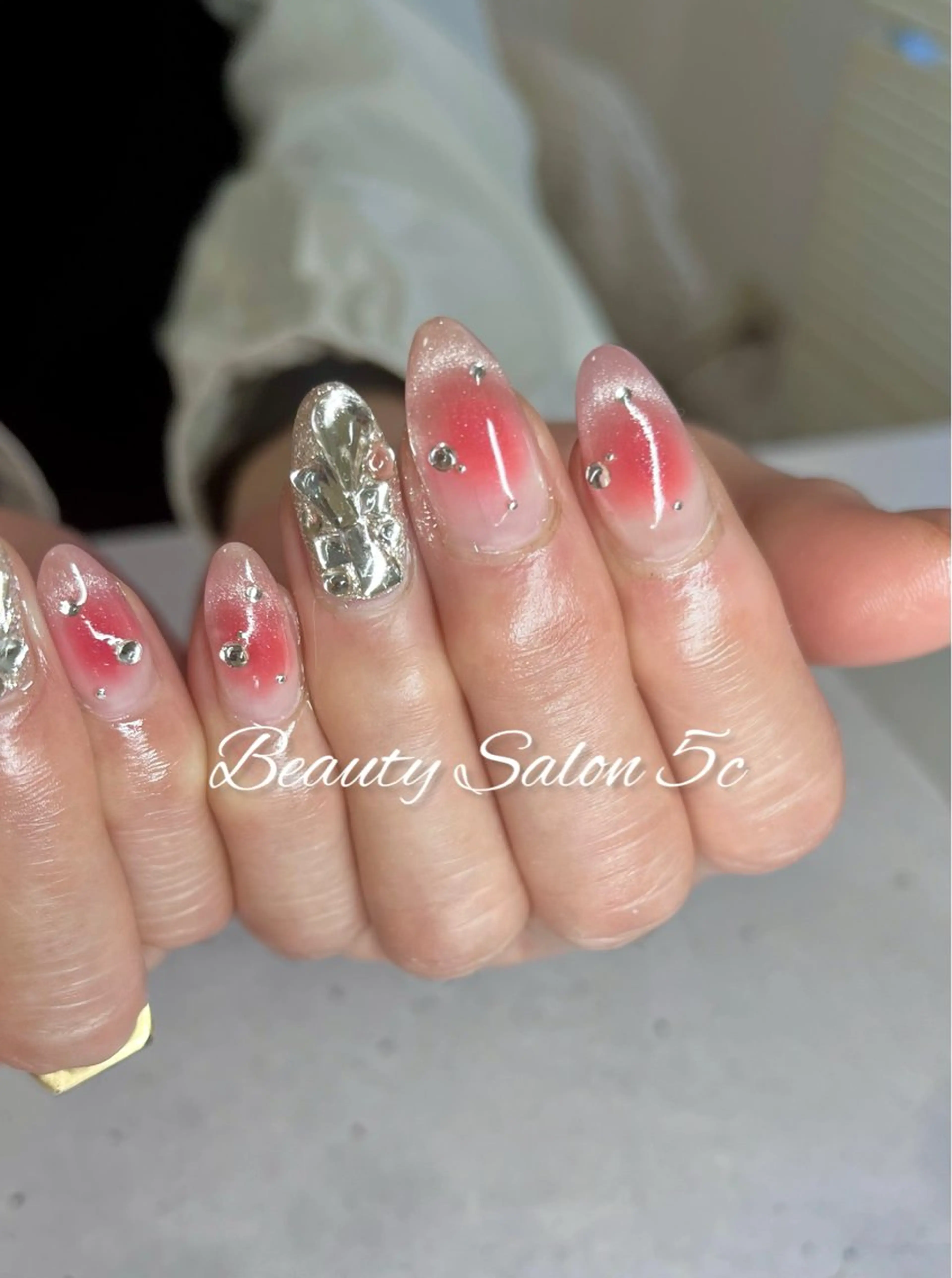 ネイル チークネイル マグネットネイル Beauty Salon5cのネイルデザイン
