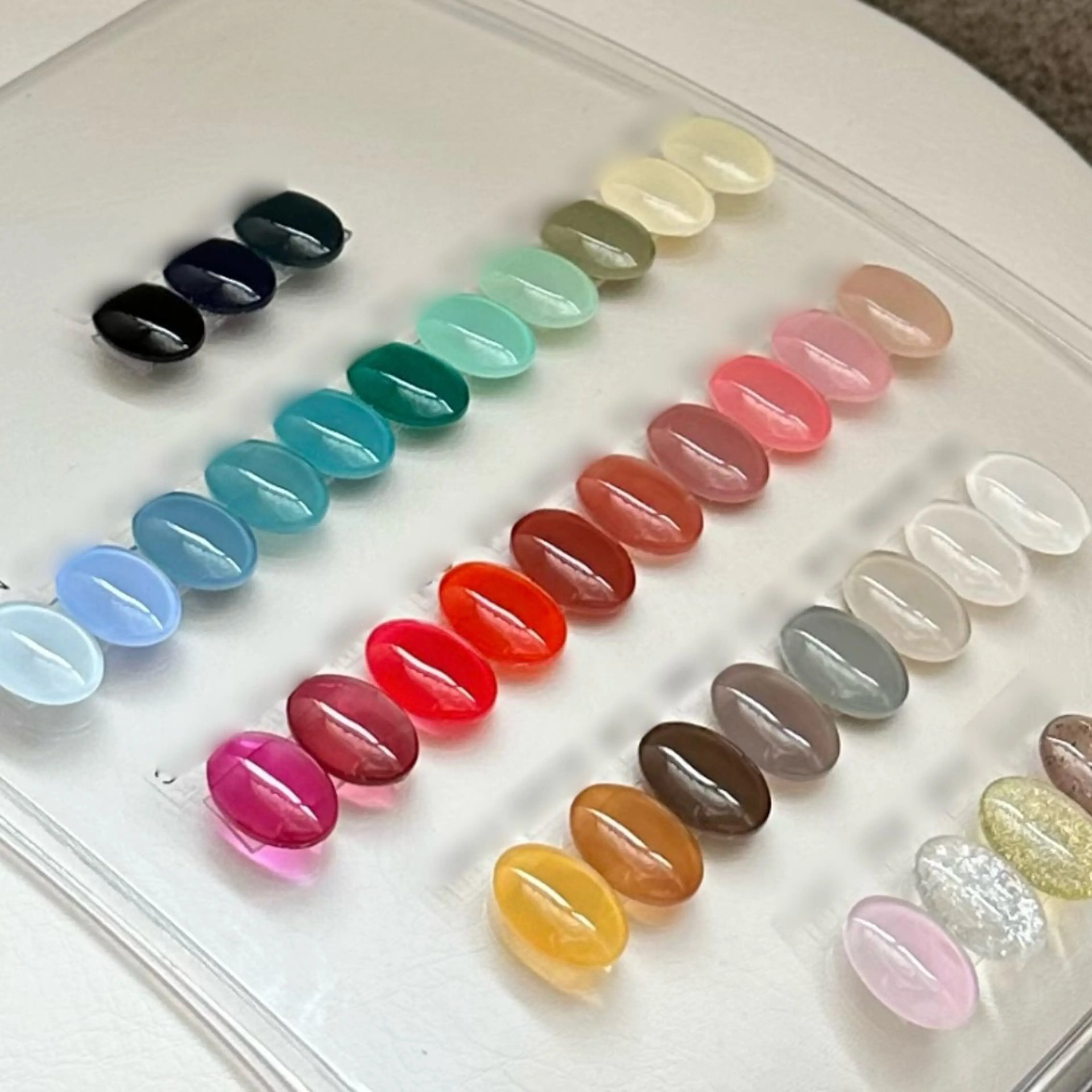 ネイル GLOW/ NAIL所属・GLOW/NAIL KaNaのネイルデザイン