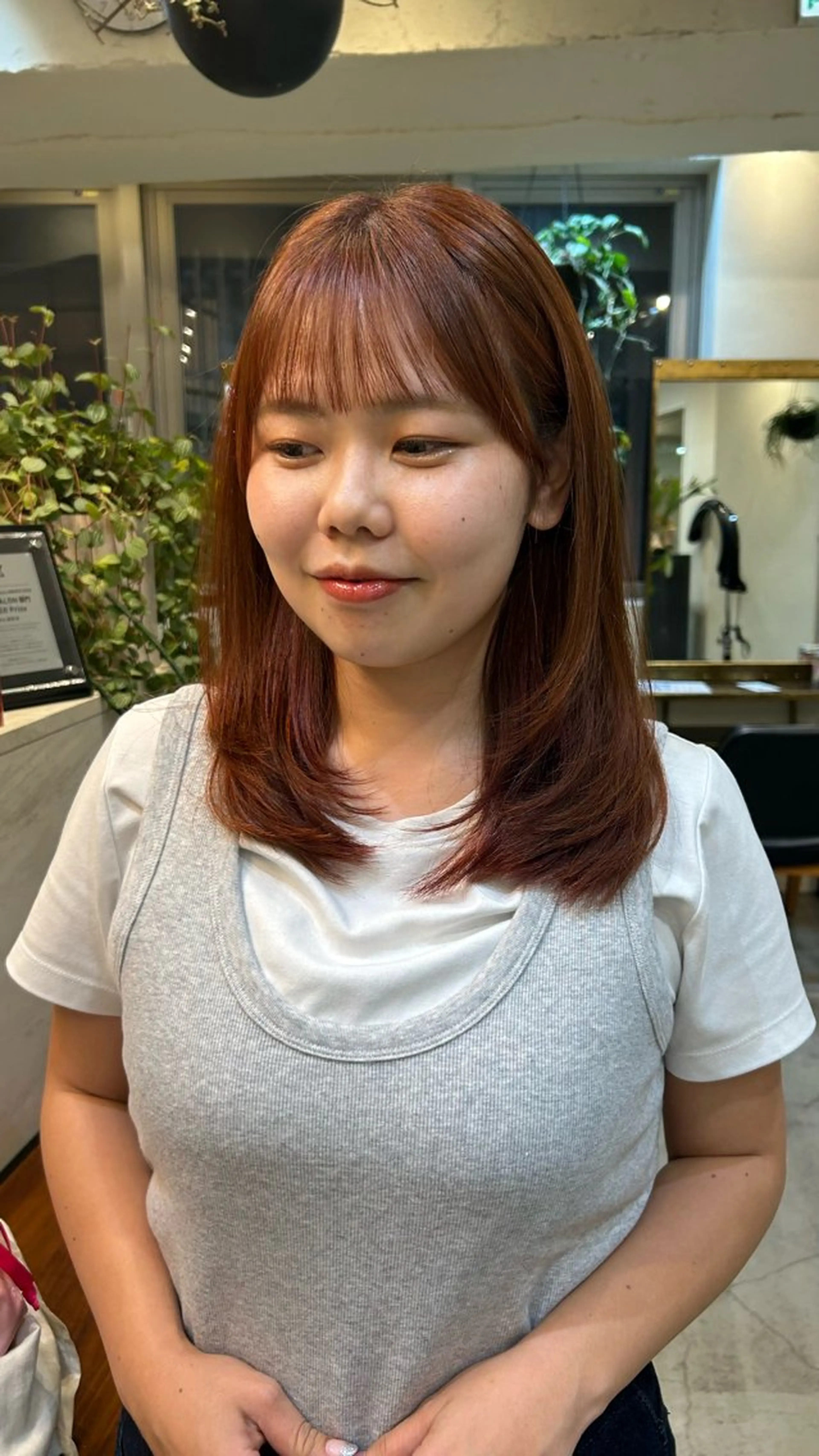 ロング レイヤーカット レイヤーカット大人気 💛吉田百花のヘアスタイル