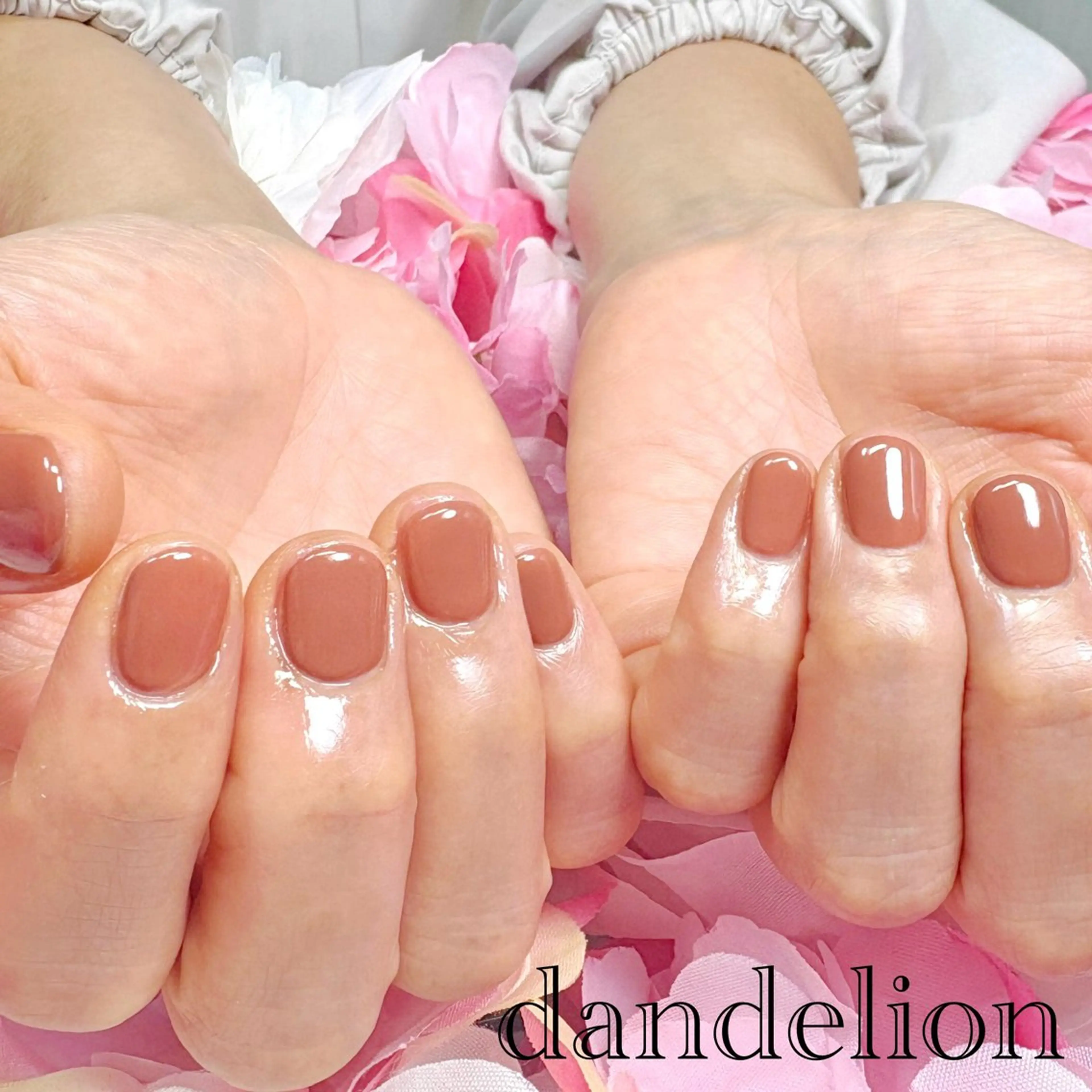 ネイル ハンドネイル ハンドケア dandelion ダンデライオンのネイルデザイン