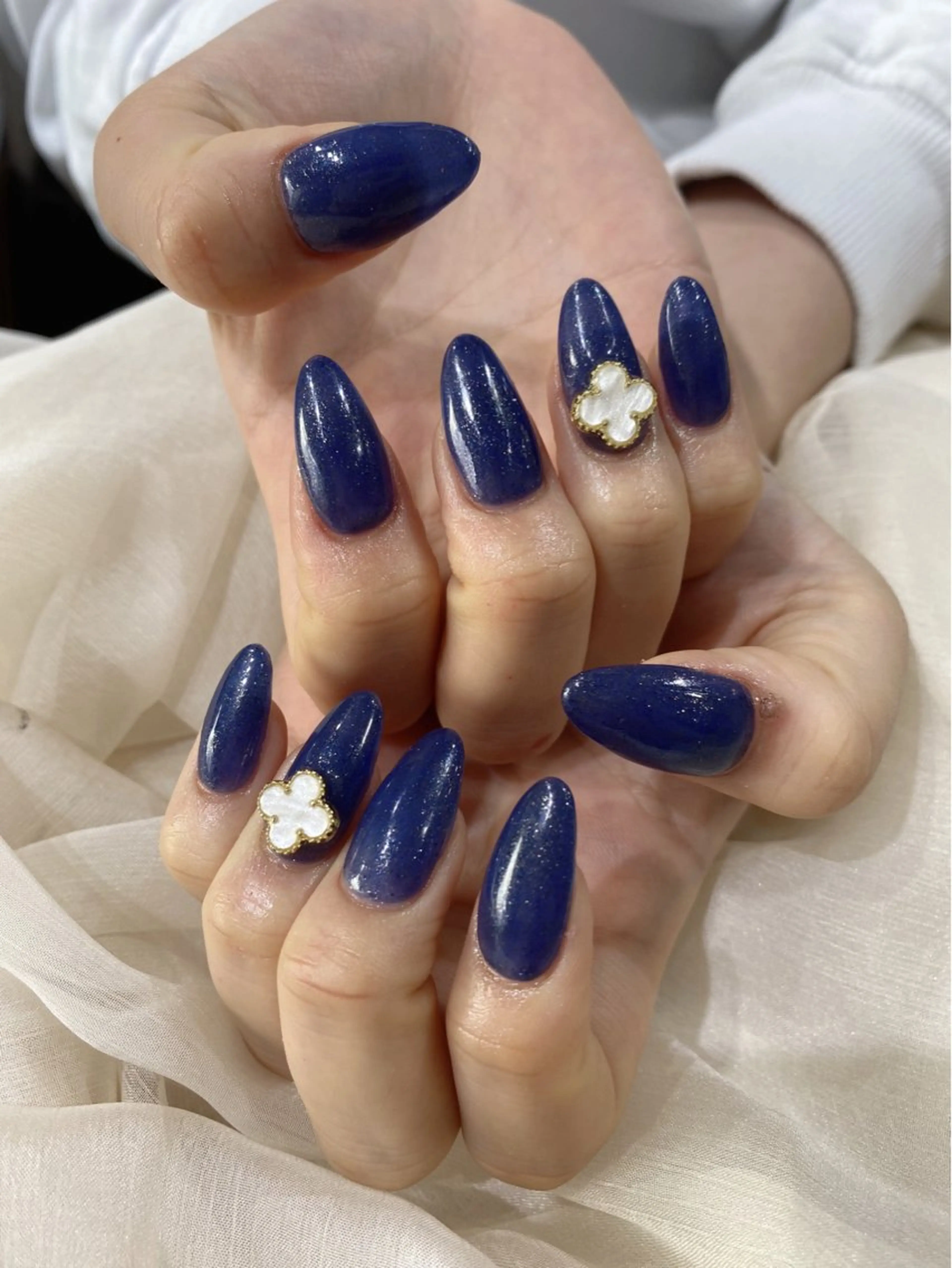 セミロング ハンドネイル Nail  R💫 naoのネイルデザイン