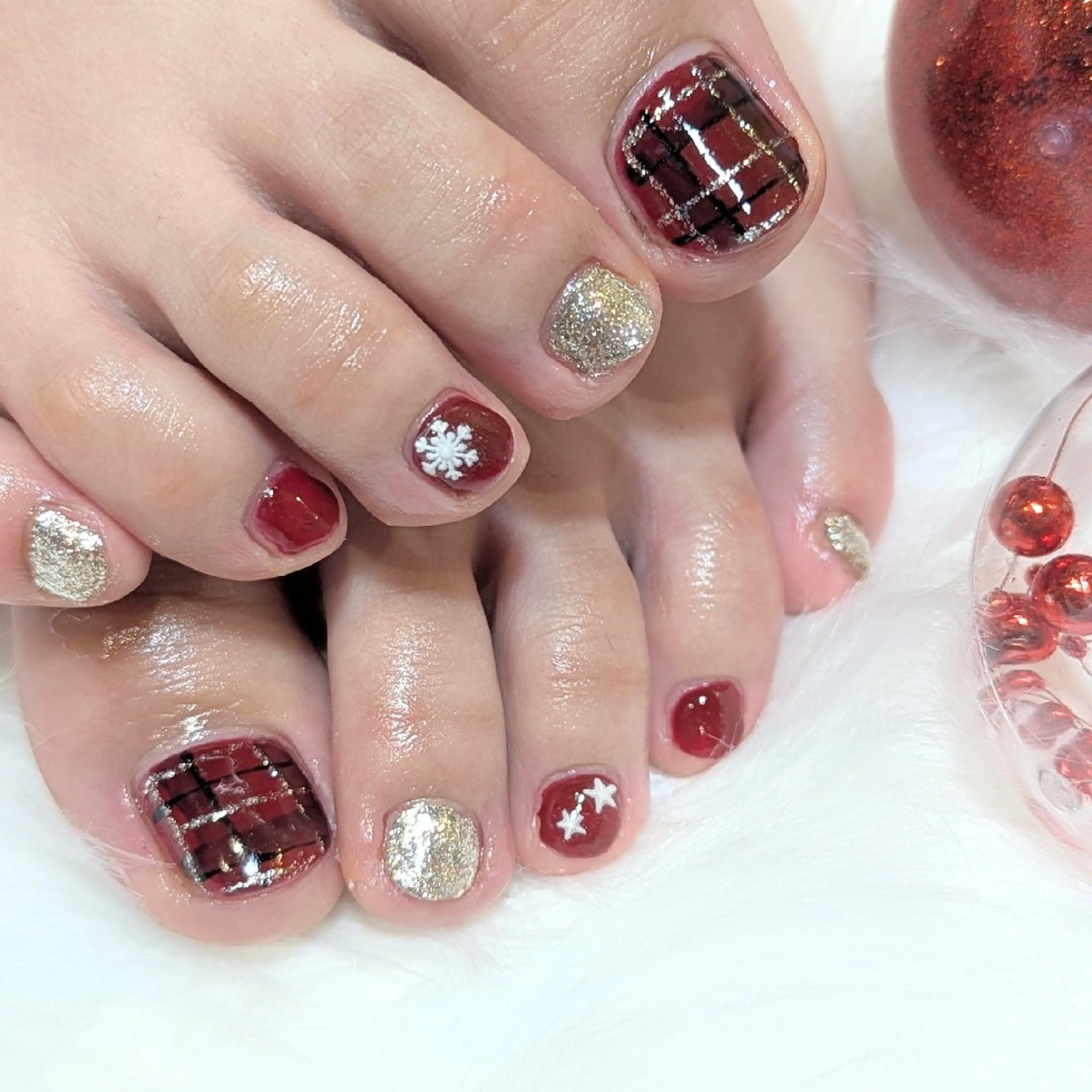 ネイル 冬ネイル クリスマス フットネイル aycnail 　Ayakaのネイルデザイン