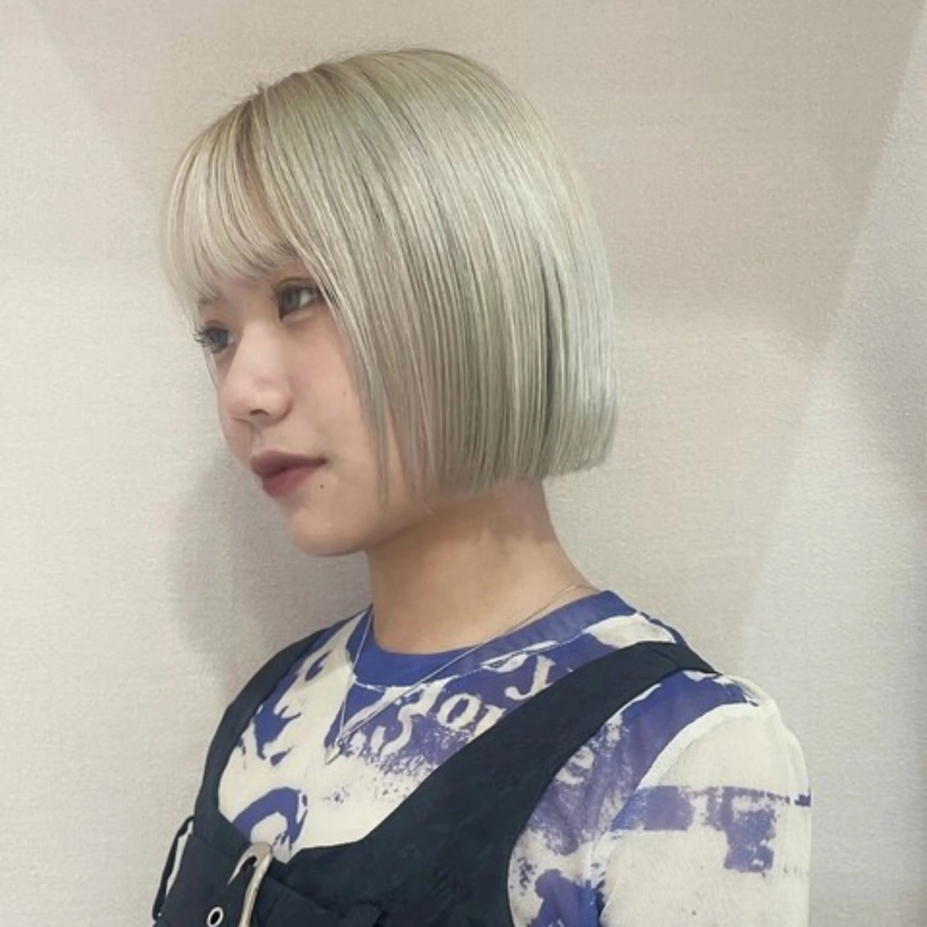 ショート ハイトーン/ボブ/ ハイライト🌱ᩚ涼介のヘアスタイル