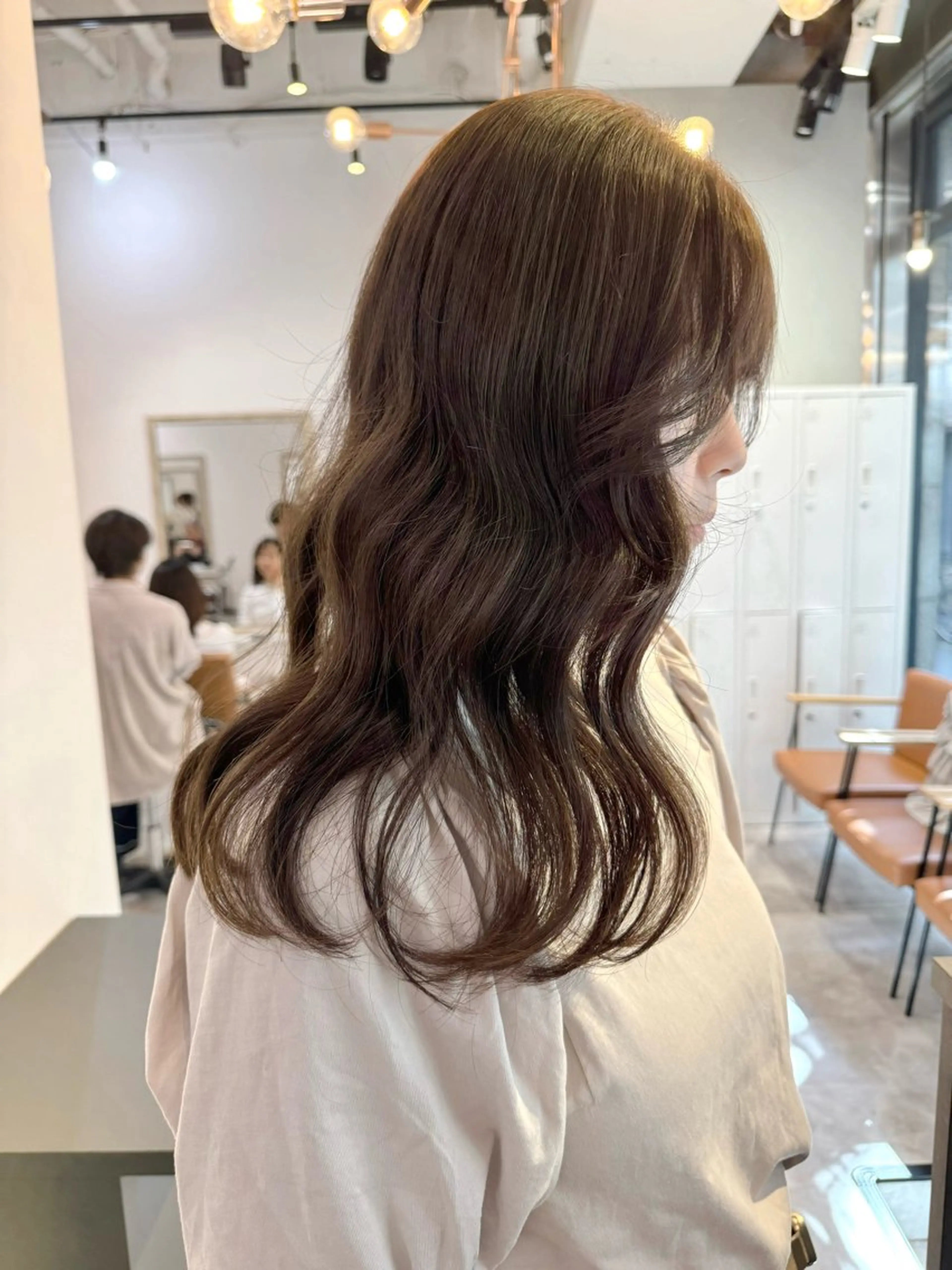 ロング カラー アッシュ アッシュブラウン ベージュカラー 黒髪 ブリーチ カット ヘアカラー トリートメント 赤み無し柔らかカラー 【梅田】madokaのヘアスタイル