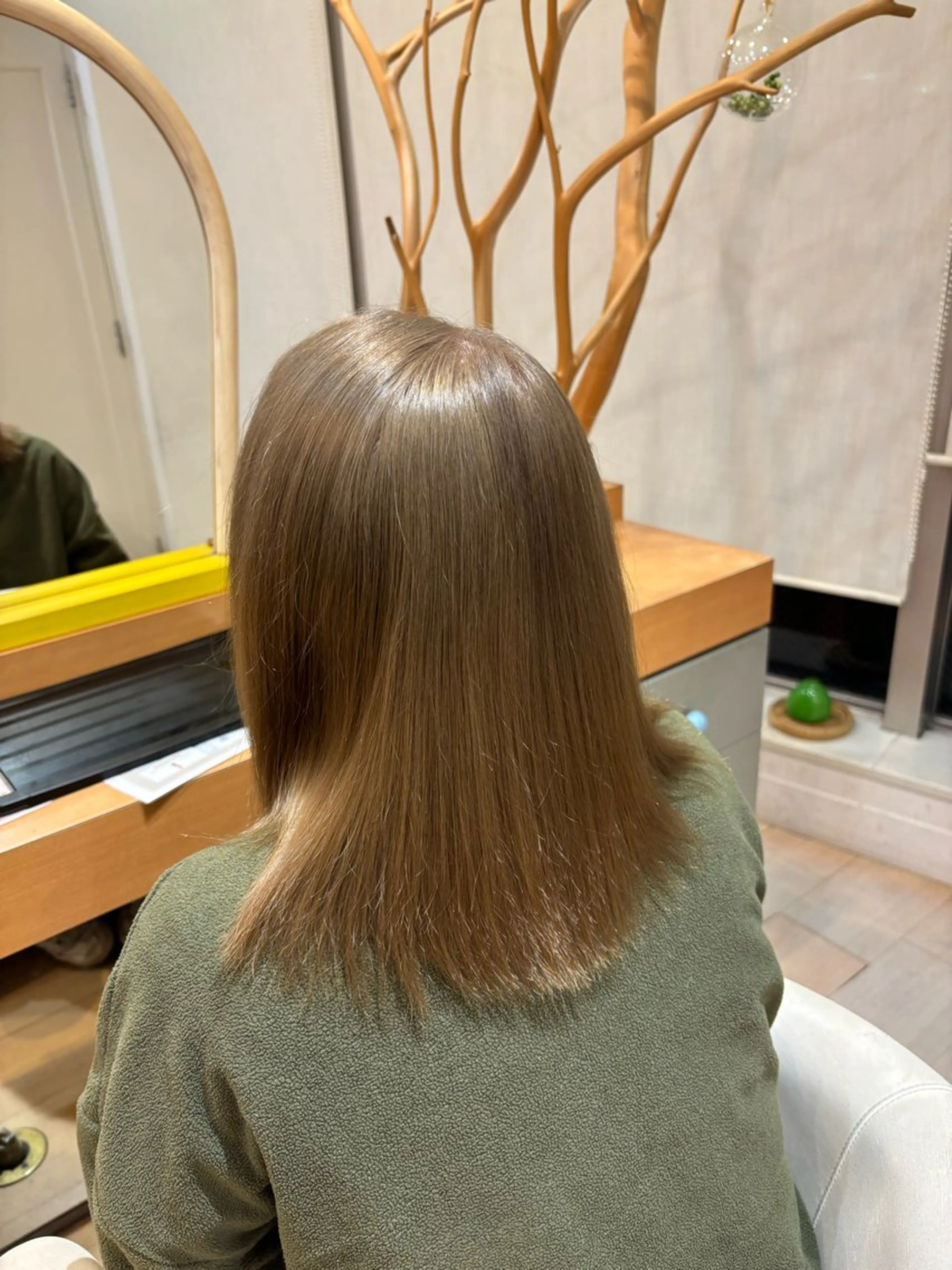 ミディアム カラー ヘアカラー ESQUISSE 堀合 駿輔のヘアスタイル