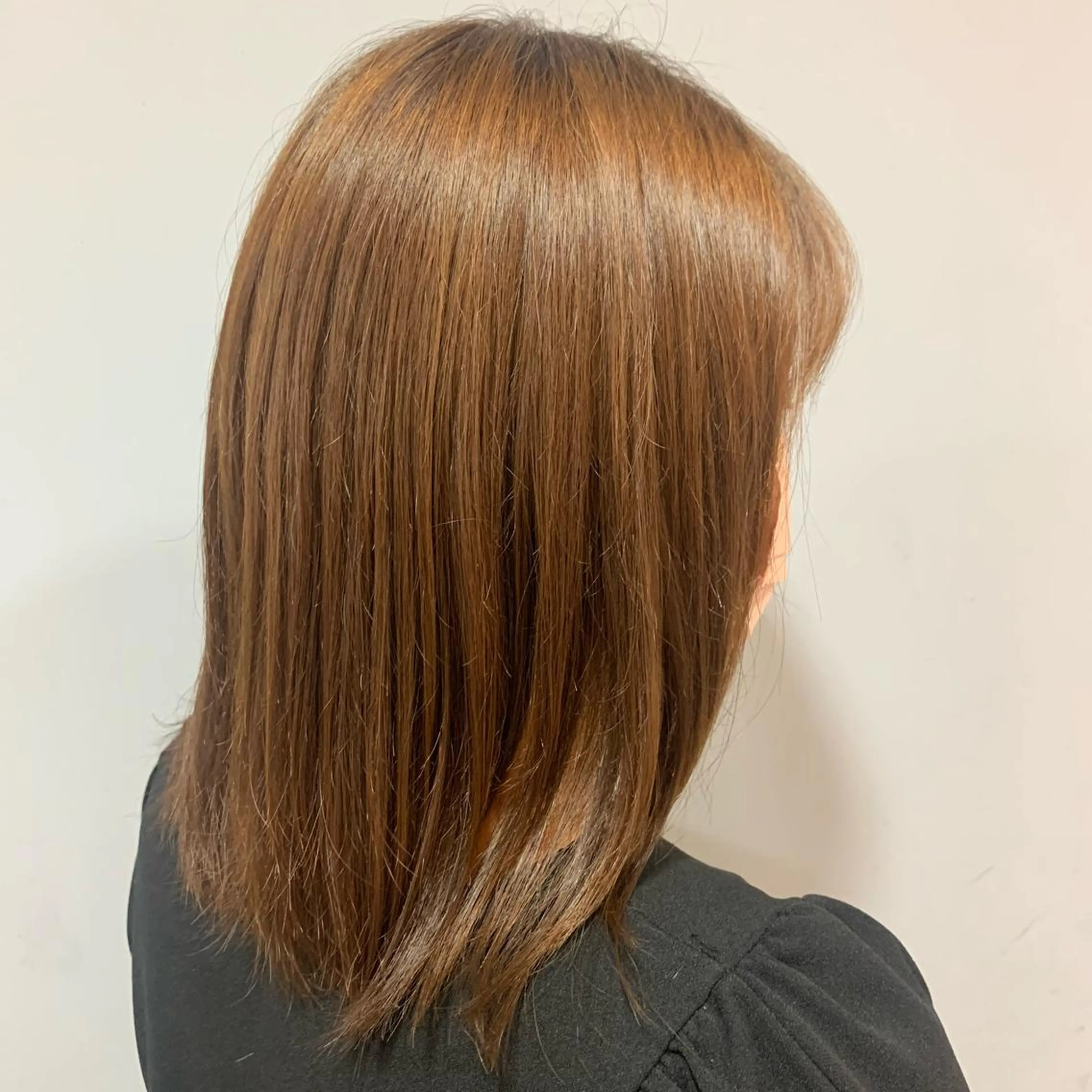 カラー 齊藤 来美のヘアスタイル