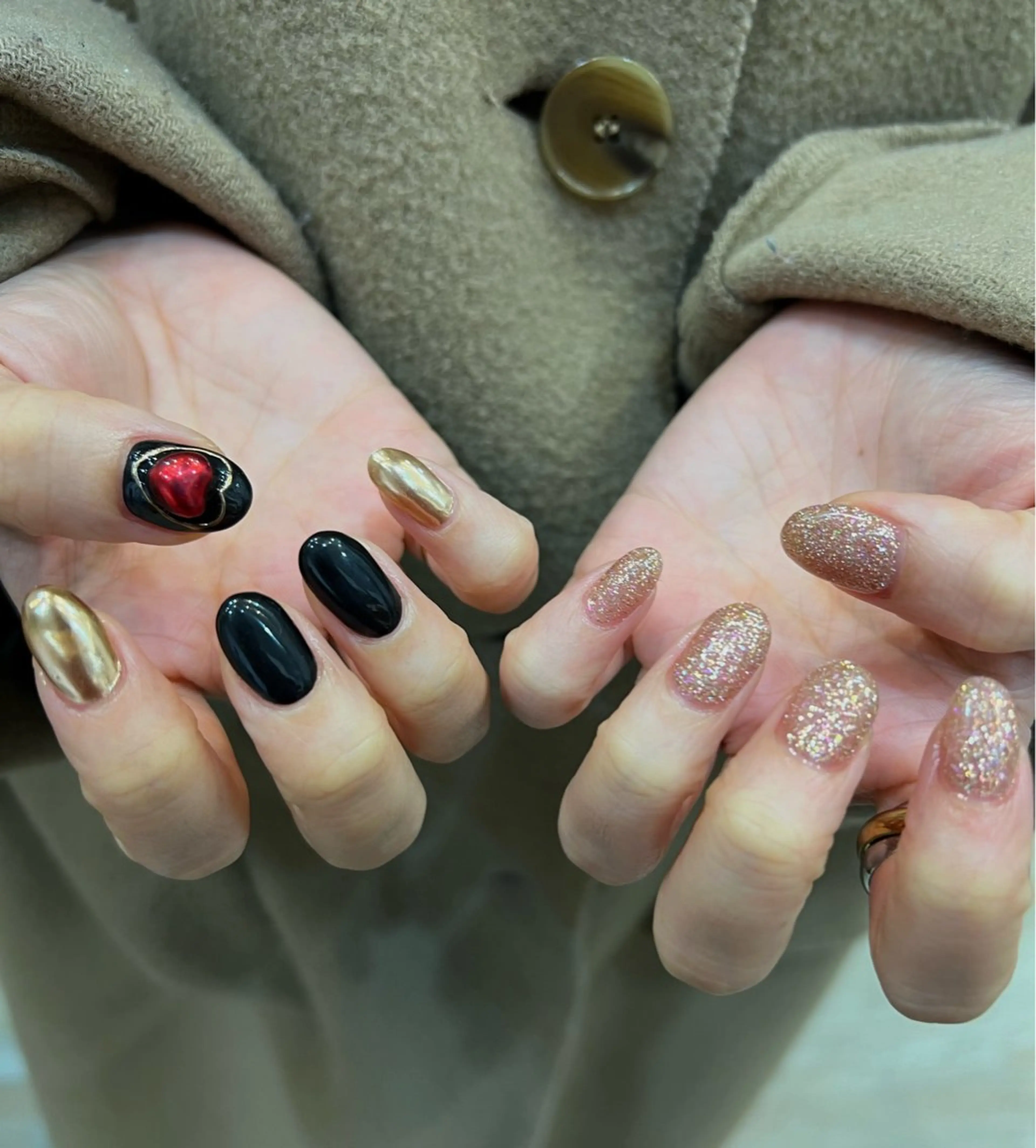 ネイル ハート ぷっくりネイル ハンドネイル ヘアメイクネイリスト 💄💅hidemiのネイルデザイン
