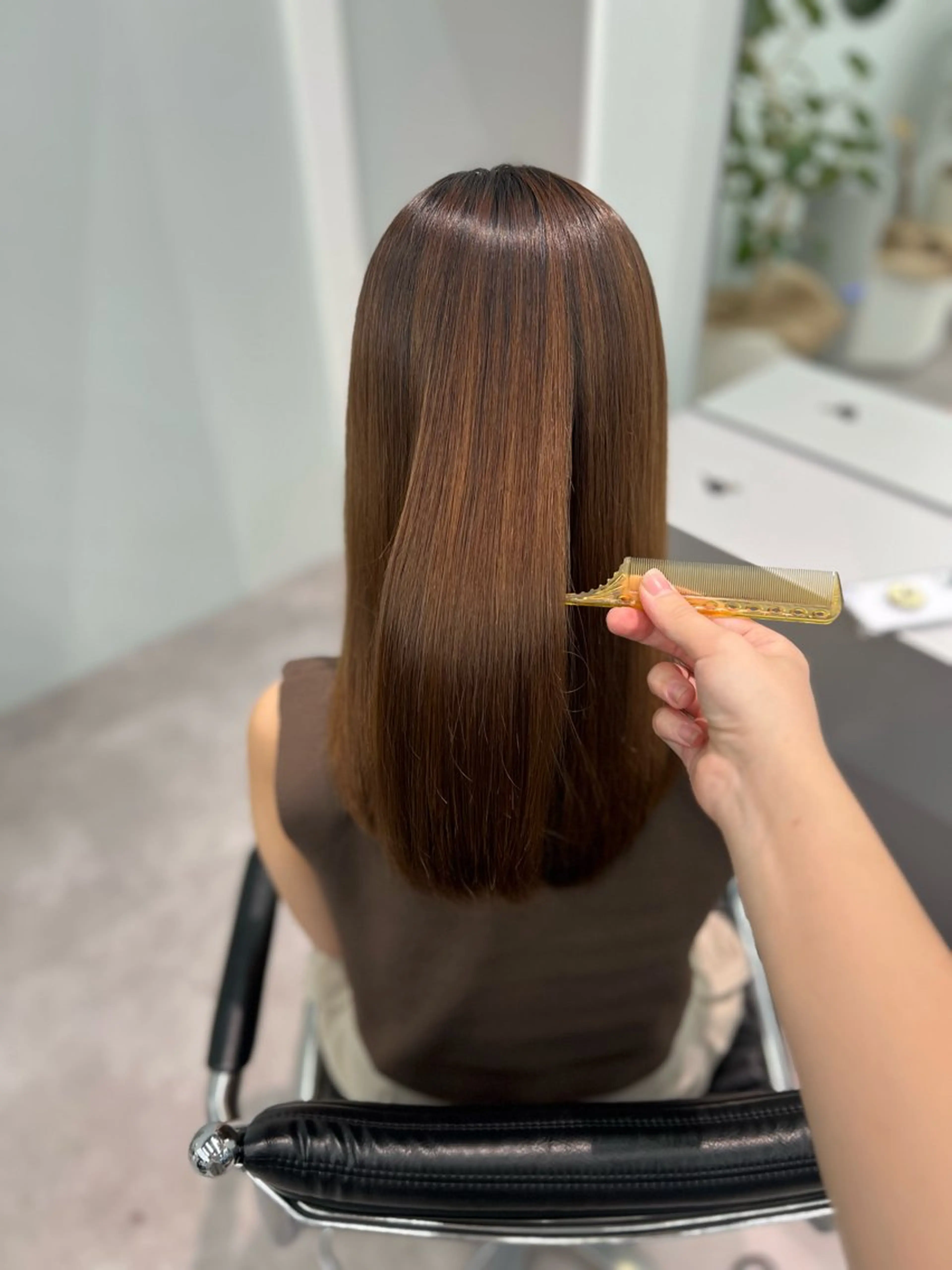 セミロング 縮毛矯正 Meena by  urban所属・iroha/名古屋/ 暖色カラー/髪質改善のヘアスタイル