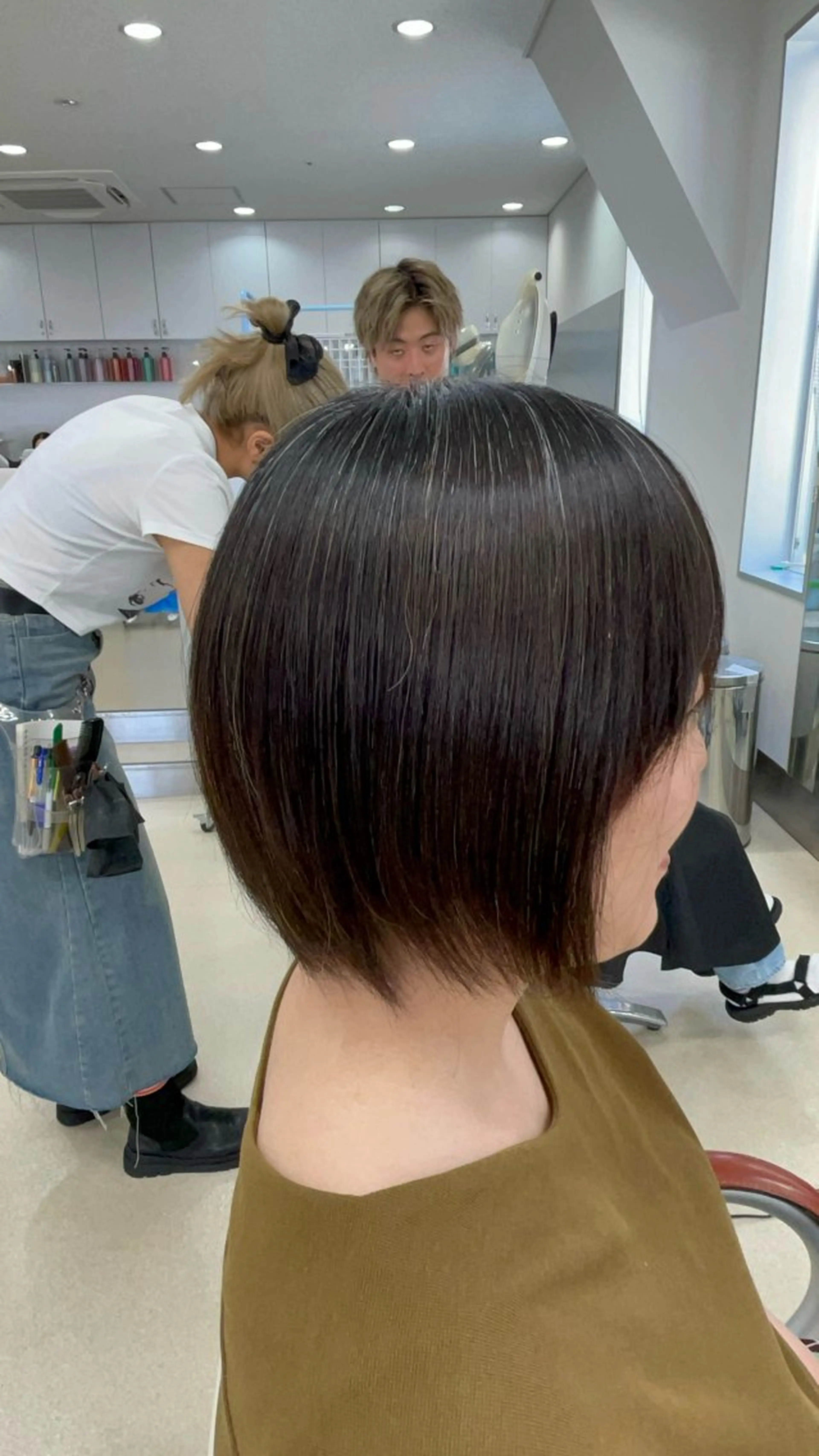 ショート カラー ヘアアレンジ 縮毛矯正 トリートメント ヘッドスパ VIEW NEO【 ビュー ネオ】所属・大阪〖カラー特化〗 ブリーチ⌇妃菜🎀のヘアスタイル
