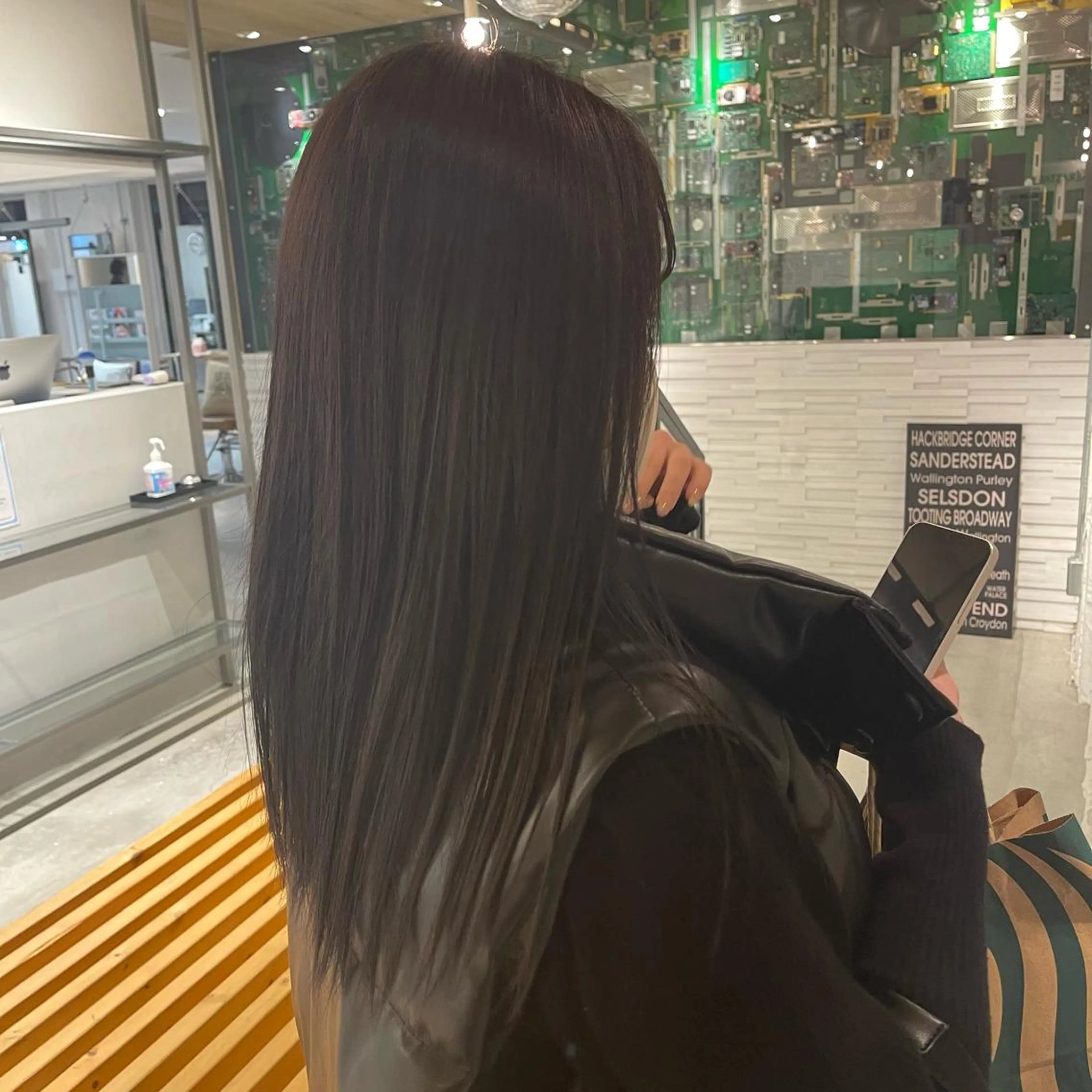 ロング カラー トリートメント カット ヘアカラー トリートメント nameless miichiのヘアスタイル